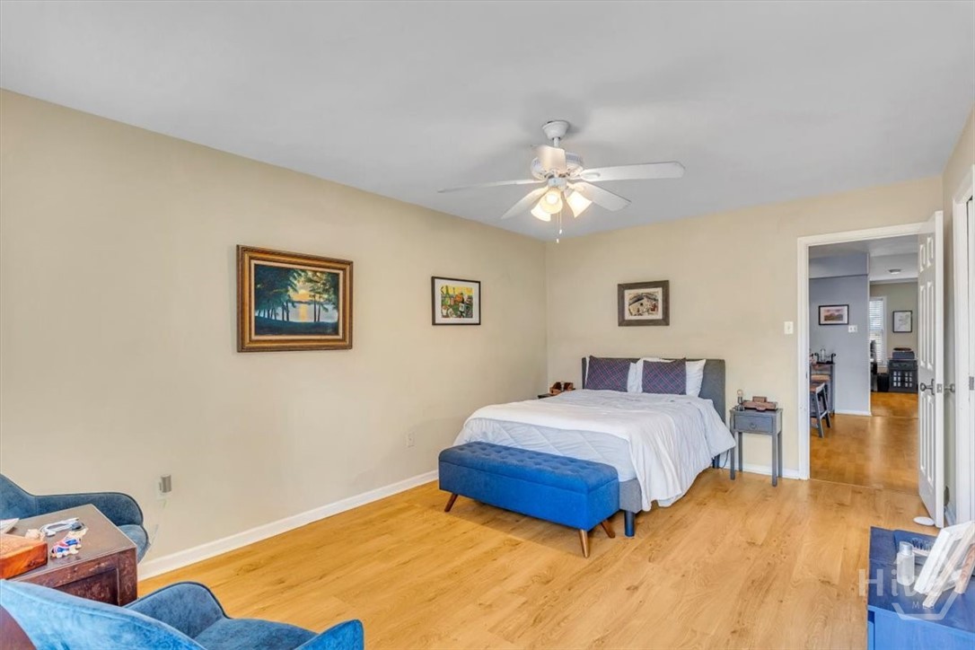 Garden bedroom