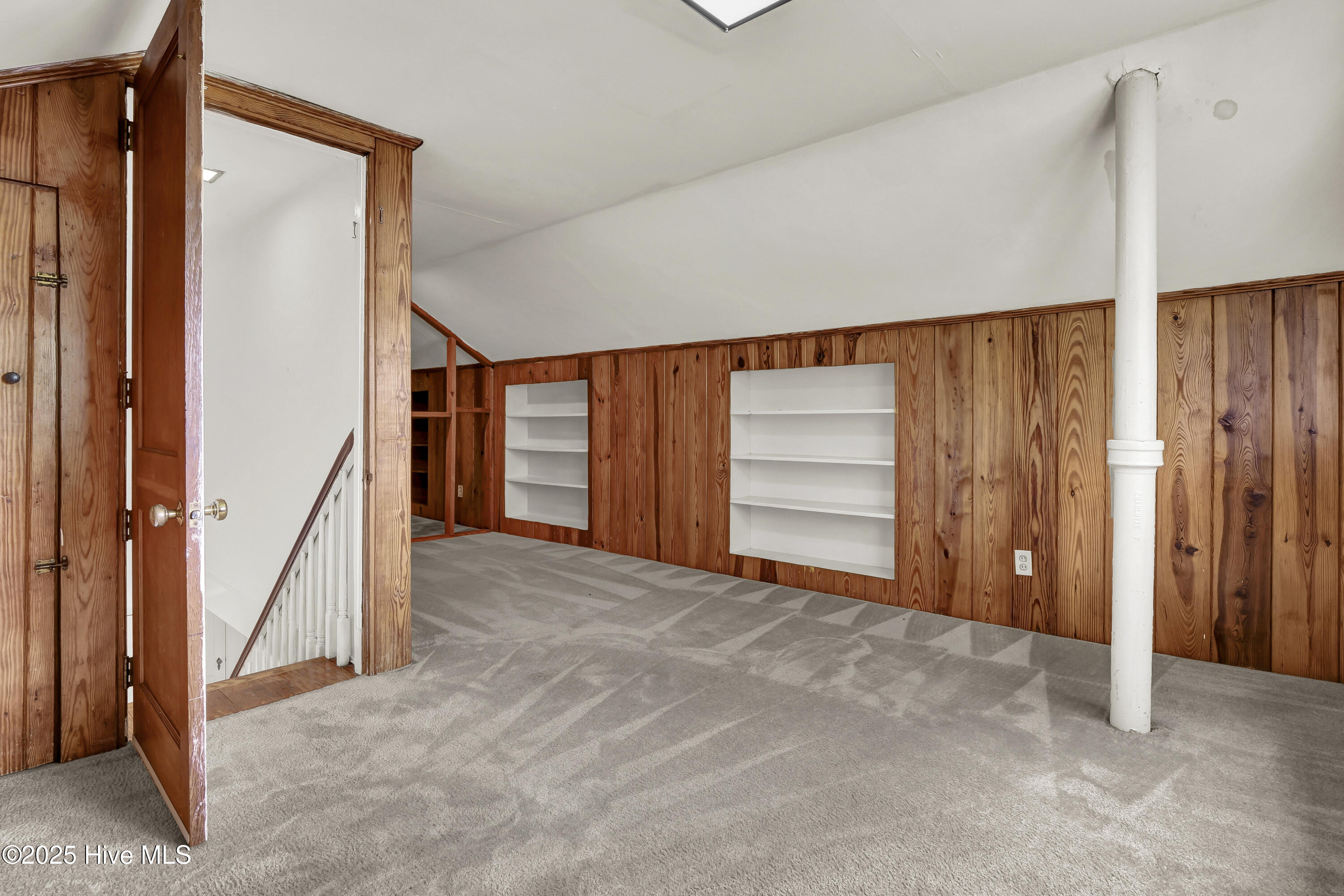 100523883 | Photo 41