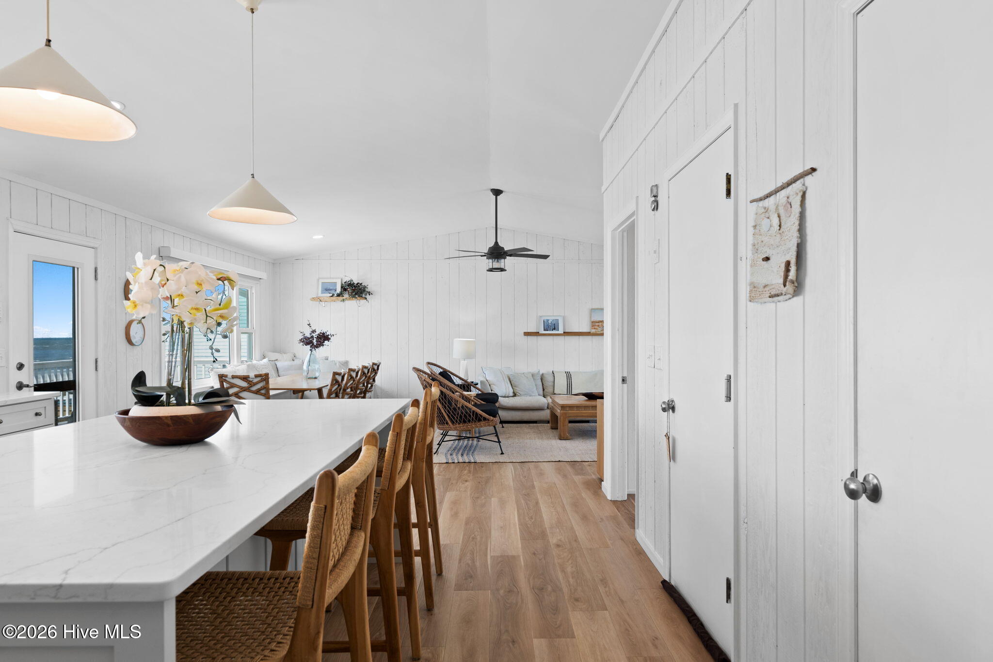 100567694 | Photo 17