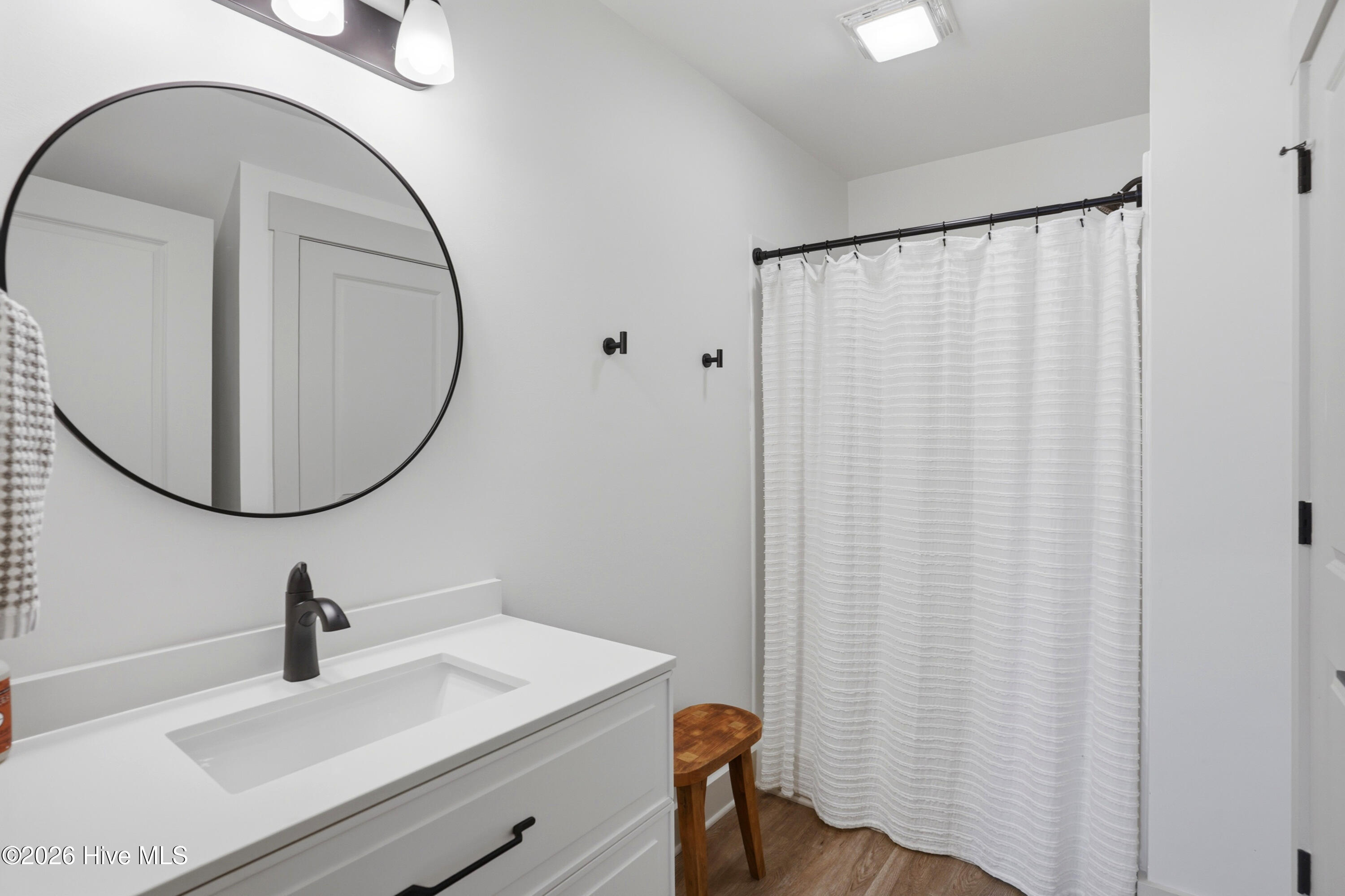 100561504 | Photo 34