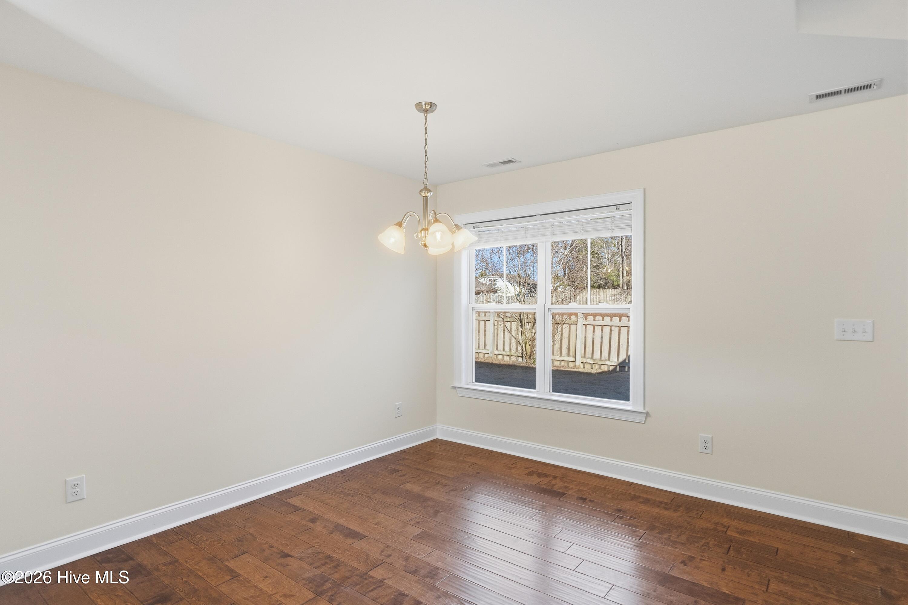 100555547 | Photo 24