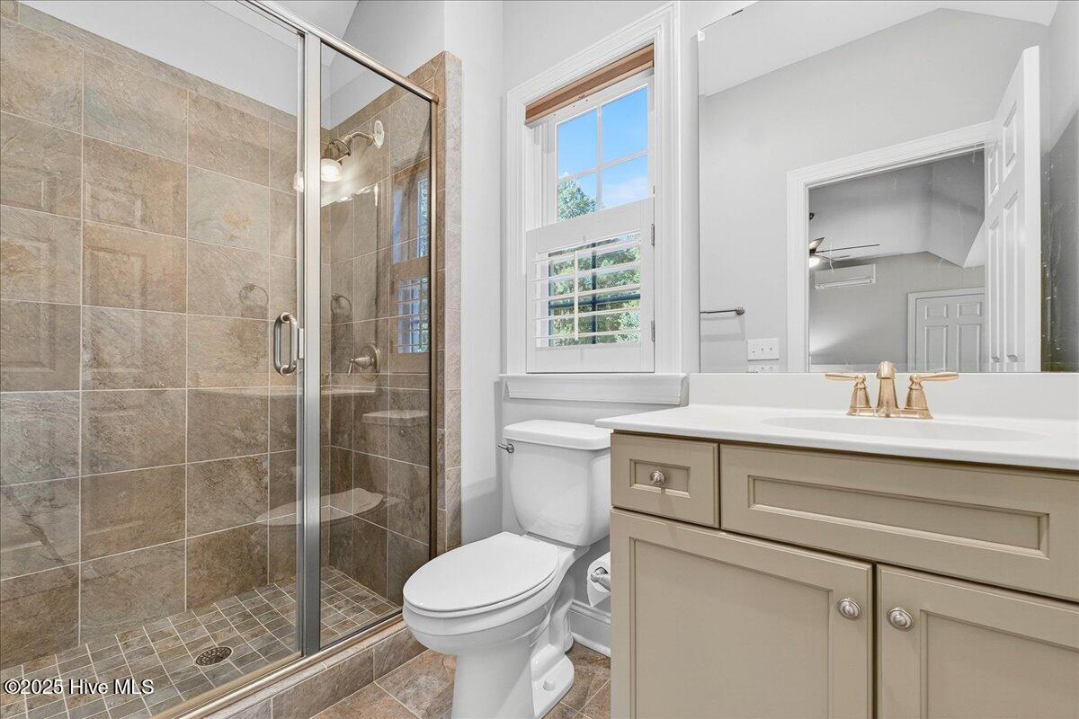 100530604 | Photo 84