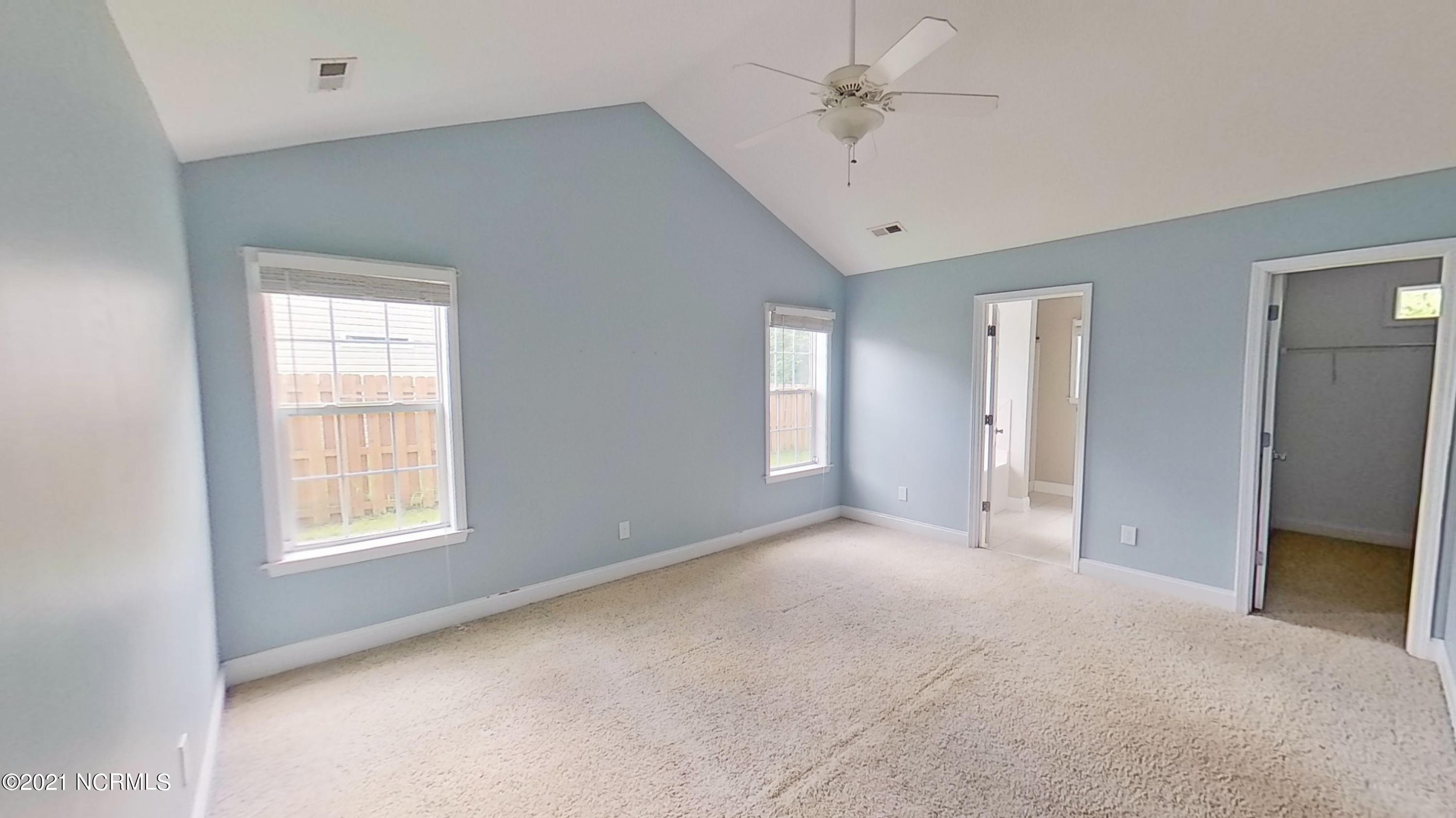 100546873 | Photo 11