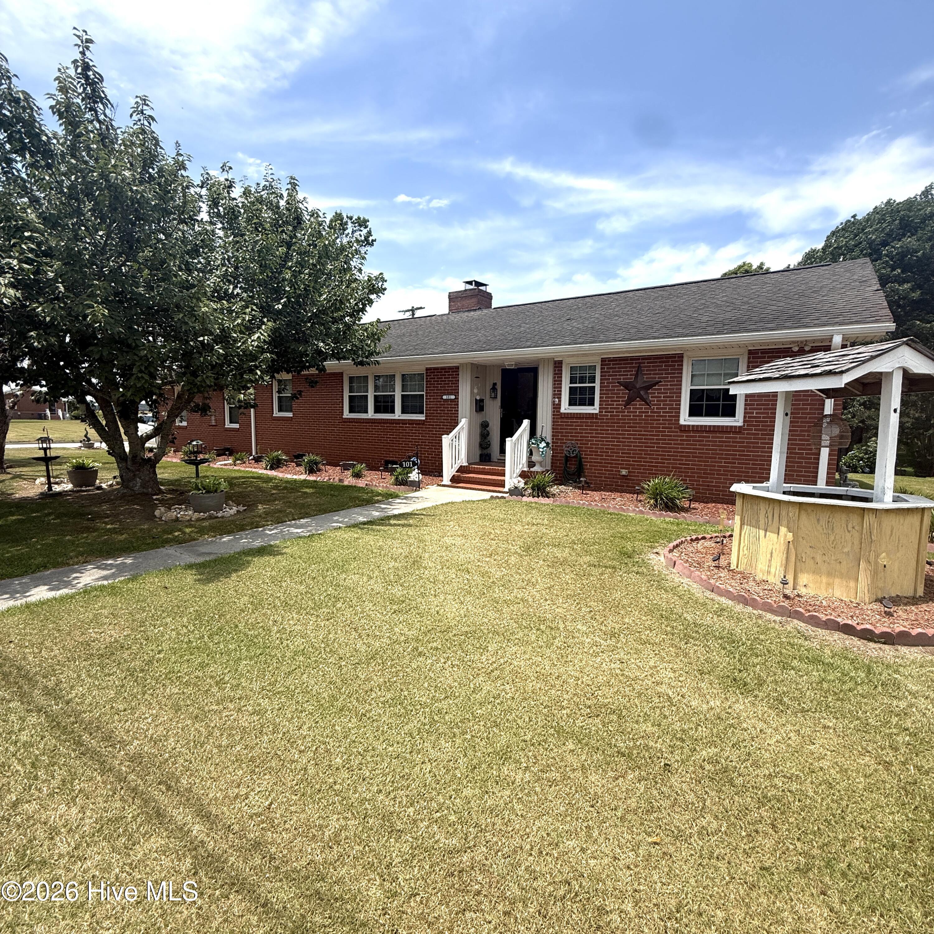 Featured listings Featured listings