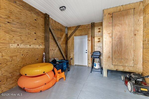 100564847 | Photo 34