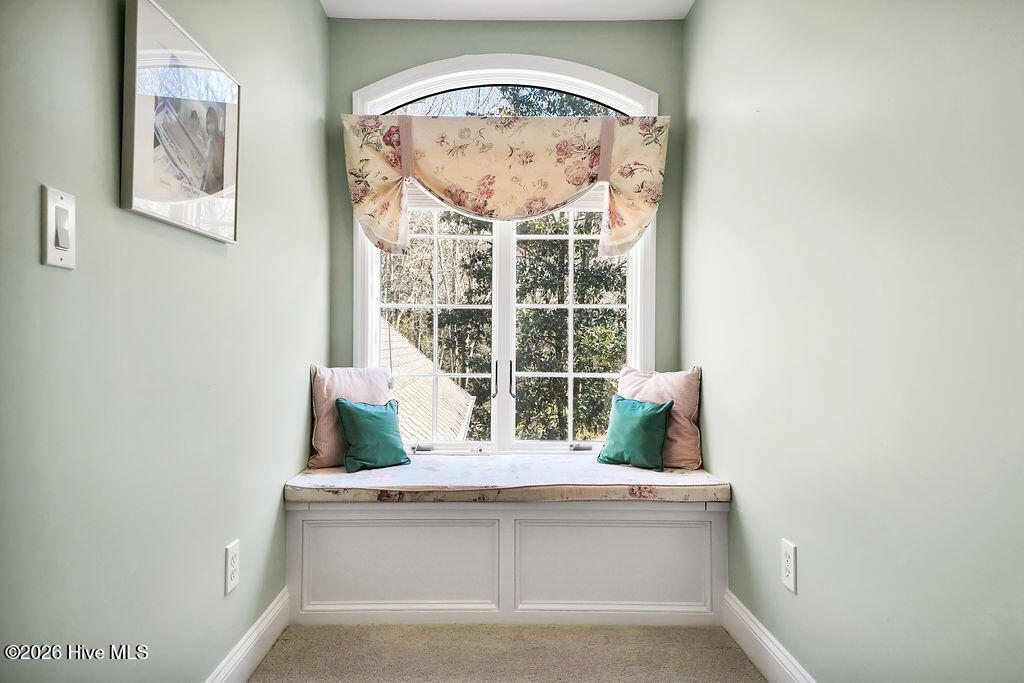 100564190 | Photo 53