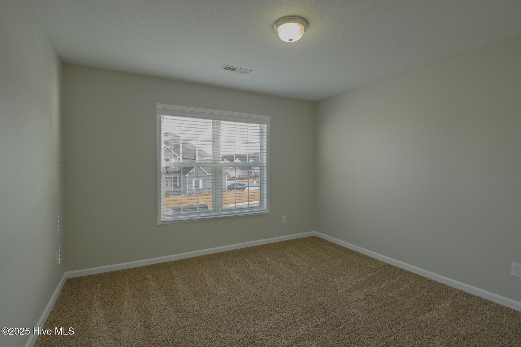 100546466 | Photo 35