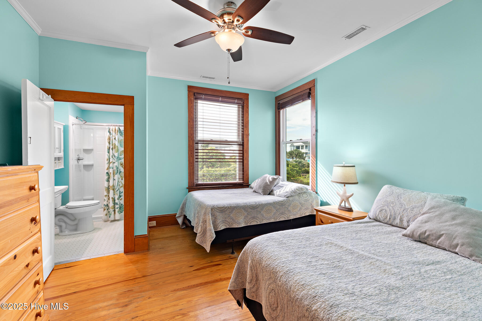 100531510 | Photo 65