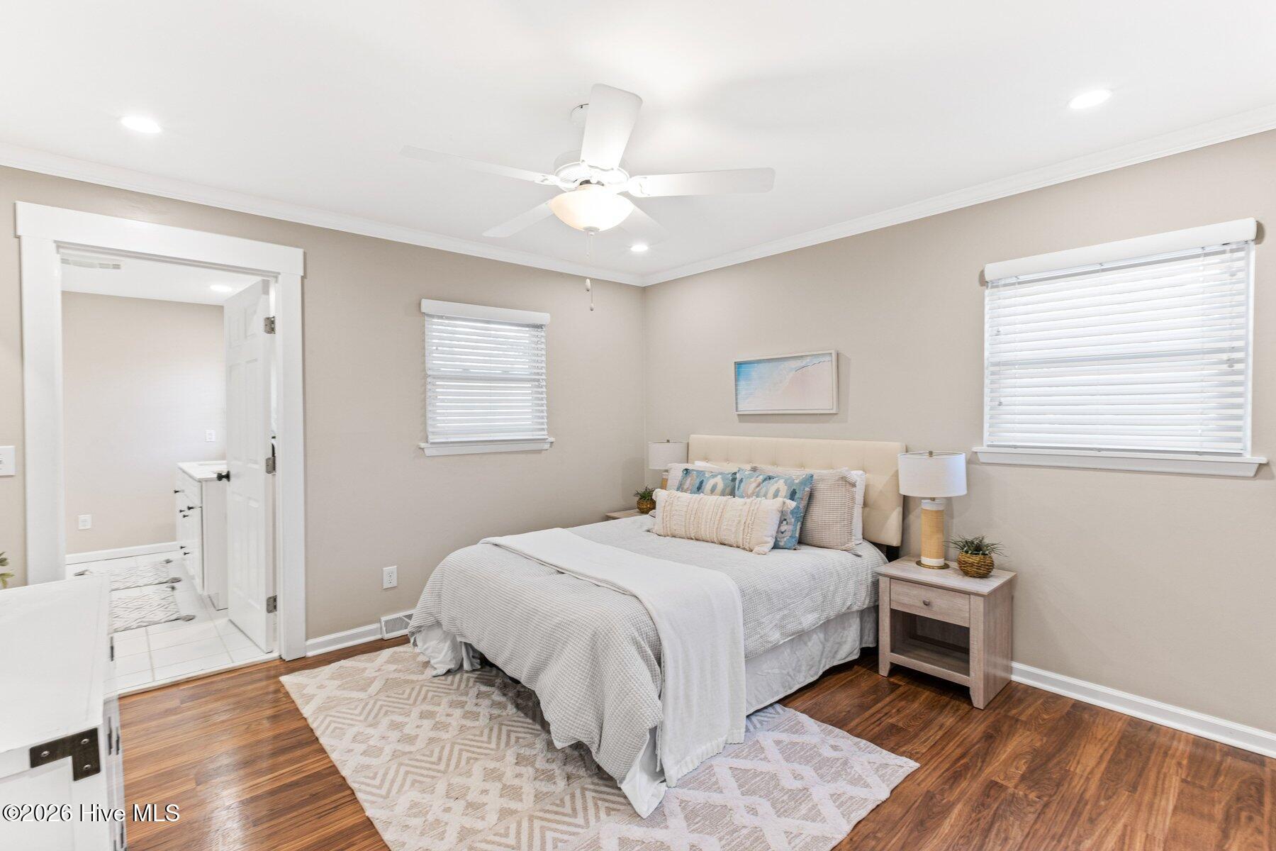 100550580 | Photo 16