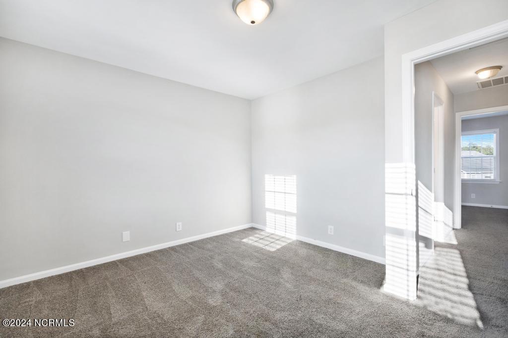 100560124 | Photo 15