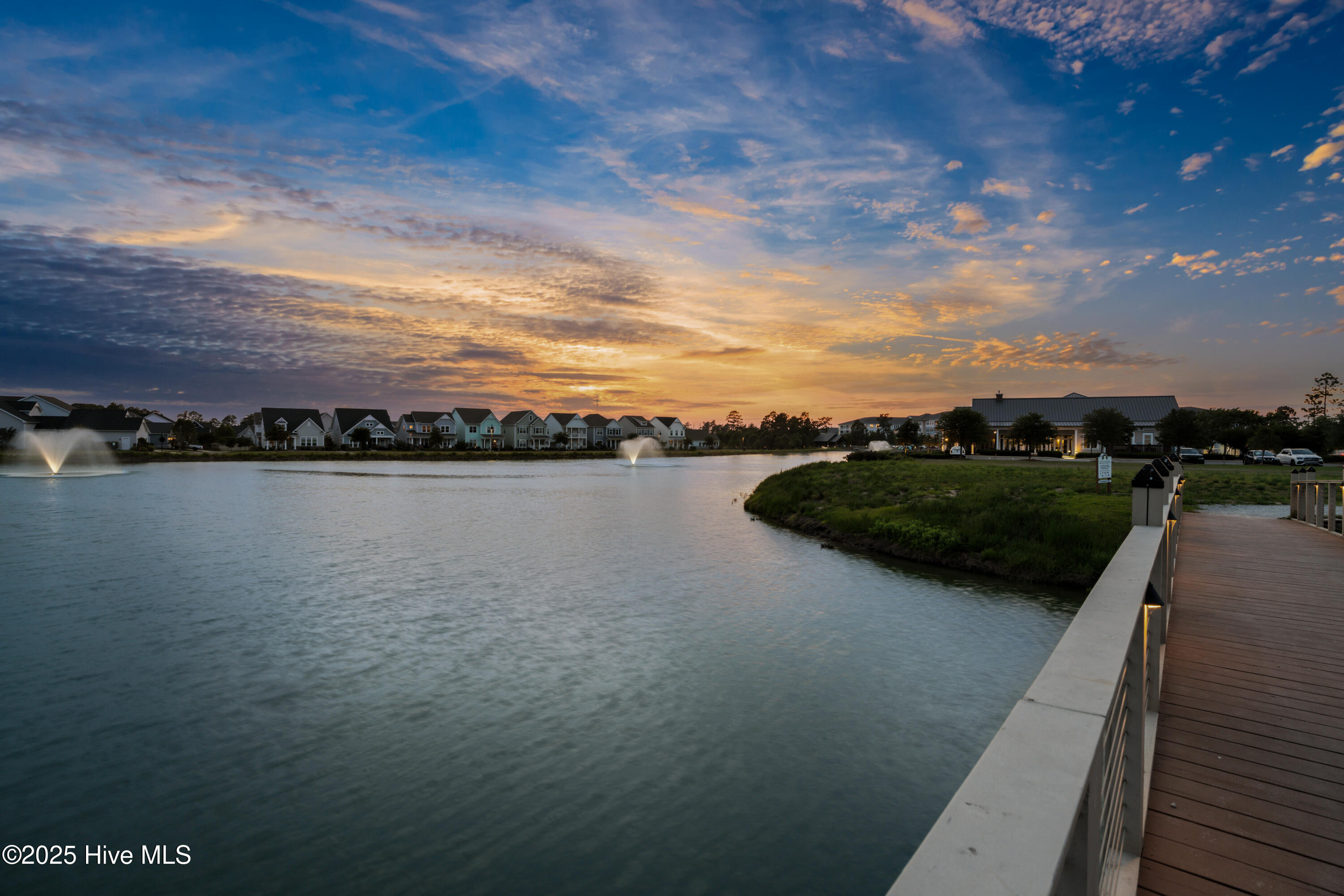 100526645 | Photo 48