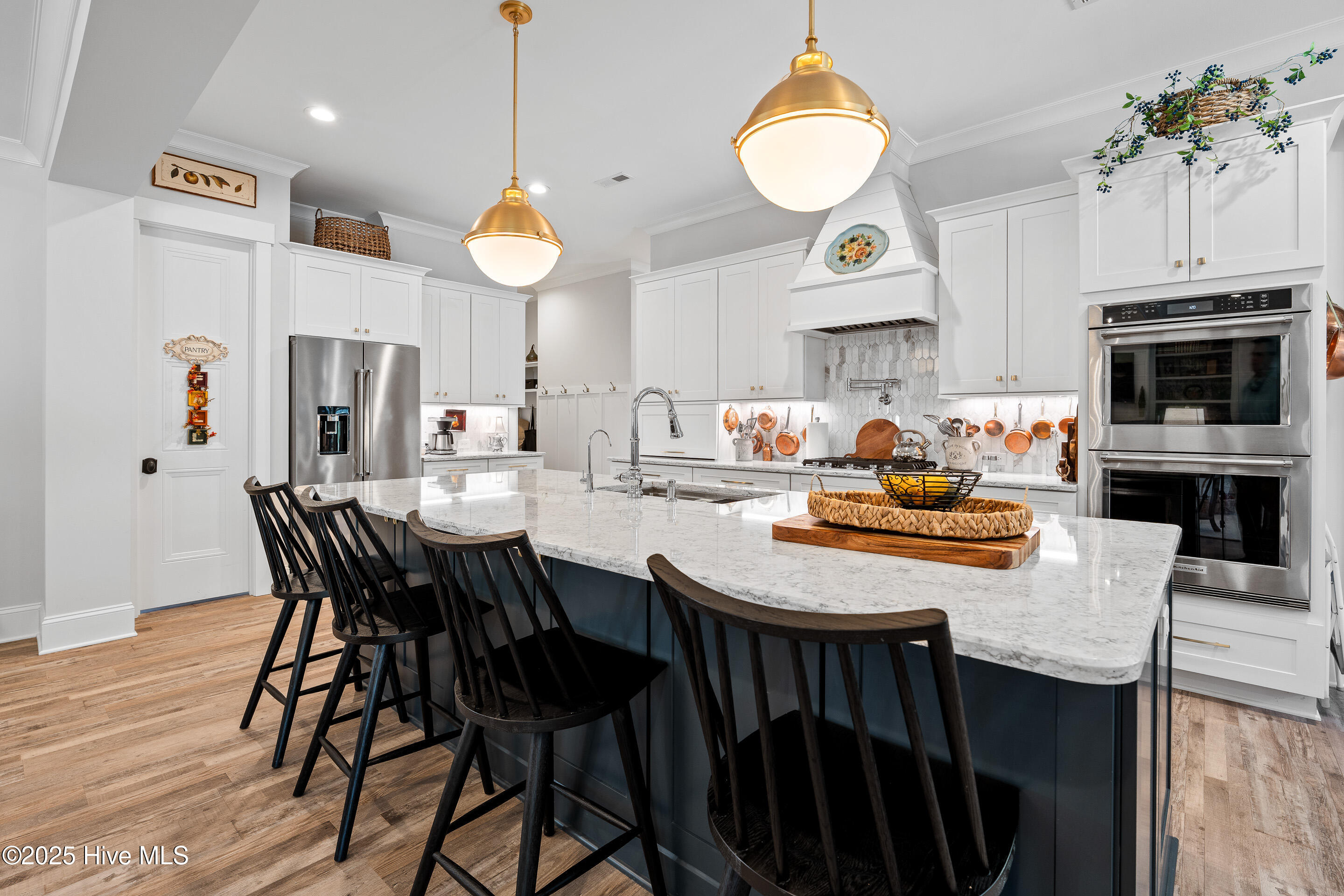 100539739 | Photo 10