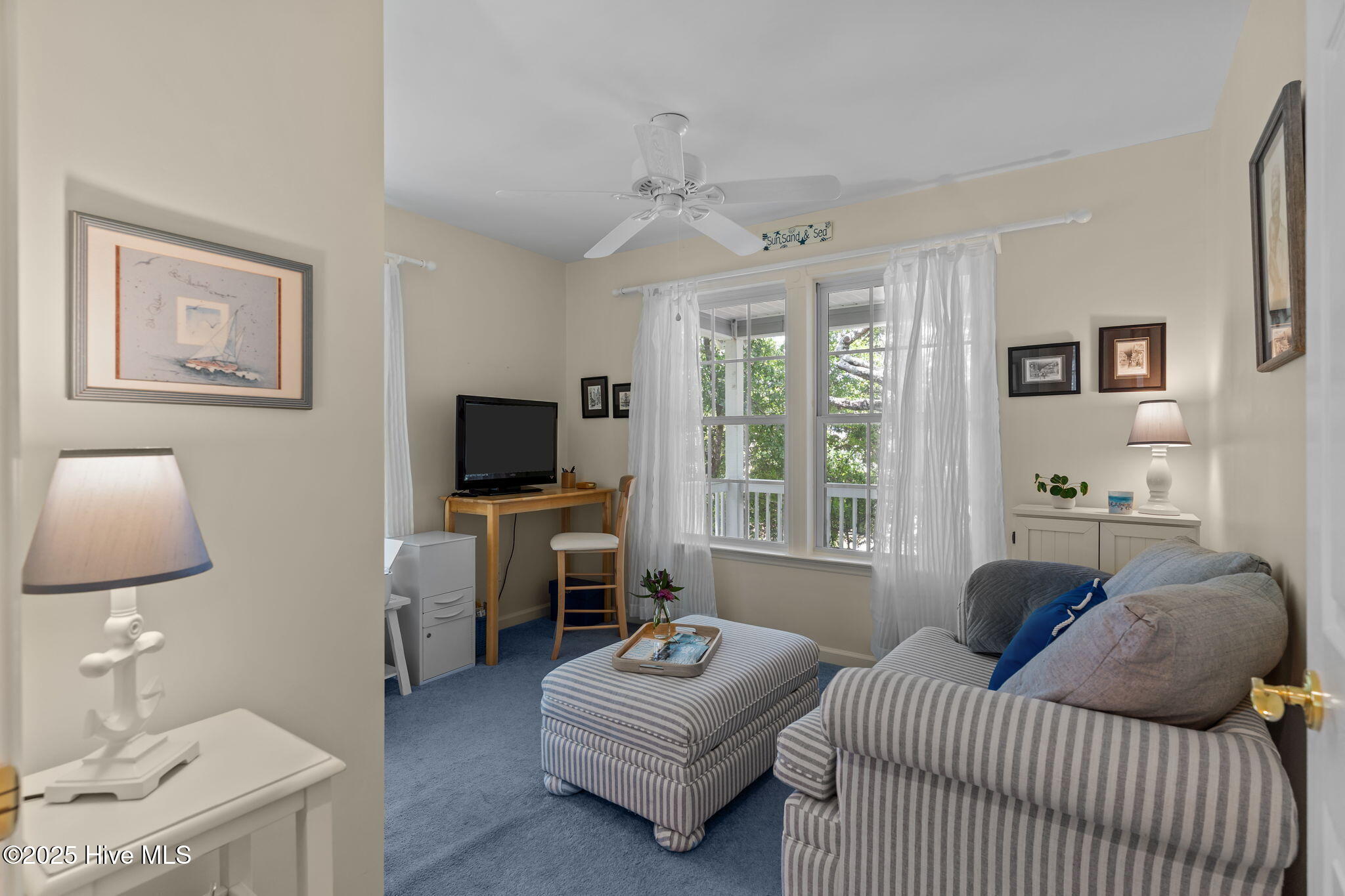 100521042 | Photo 25