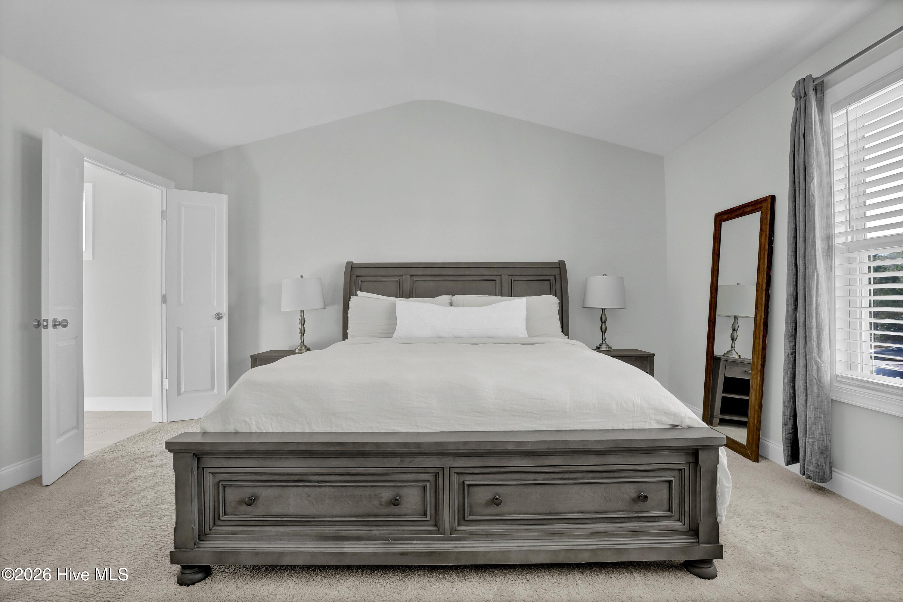 100562684 | Photo 37