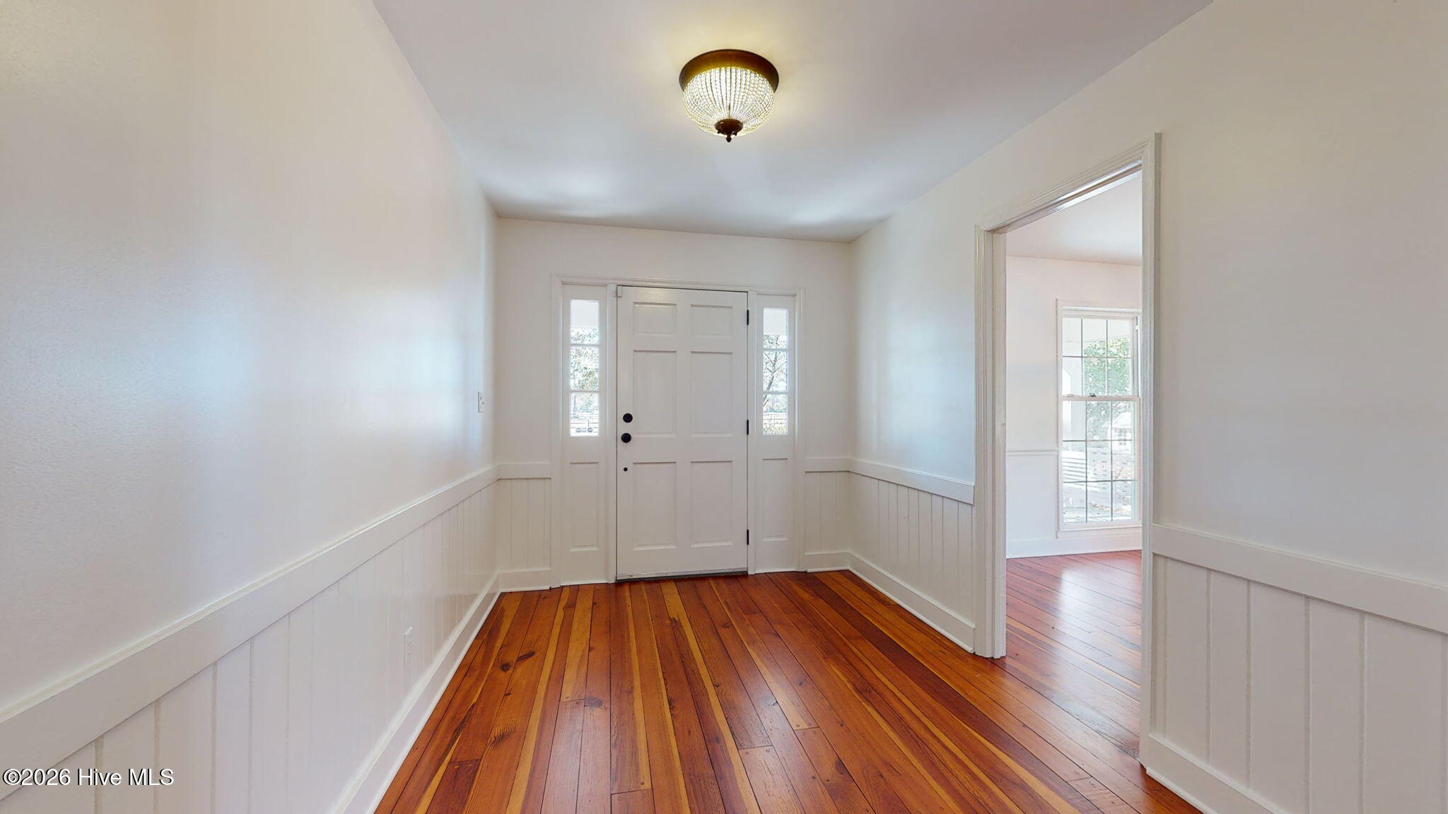 100554619 | Photo 21