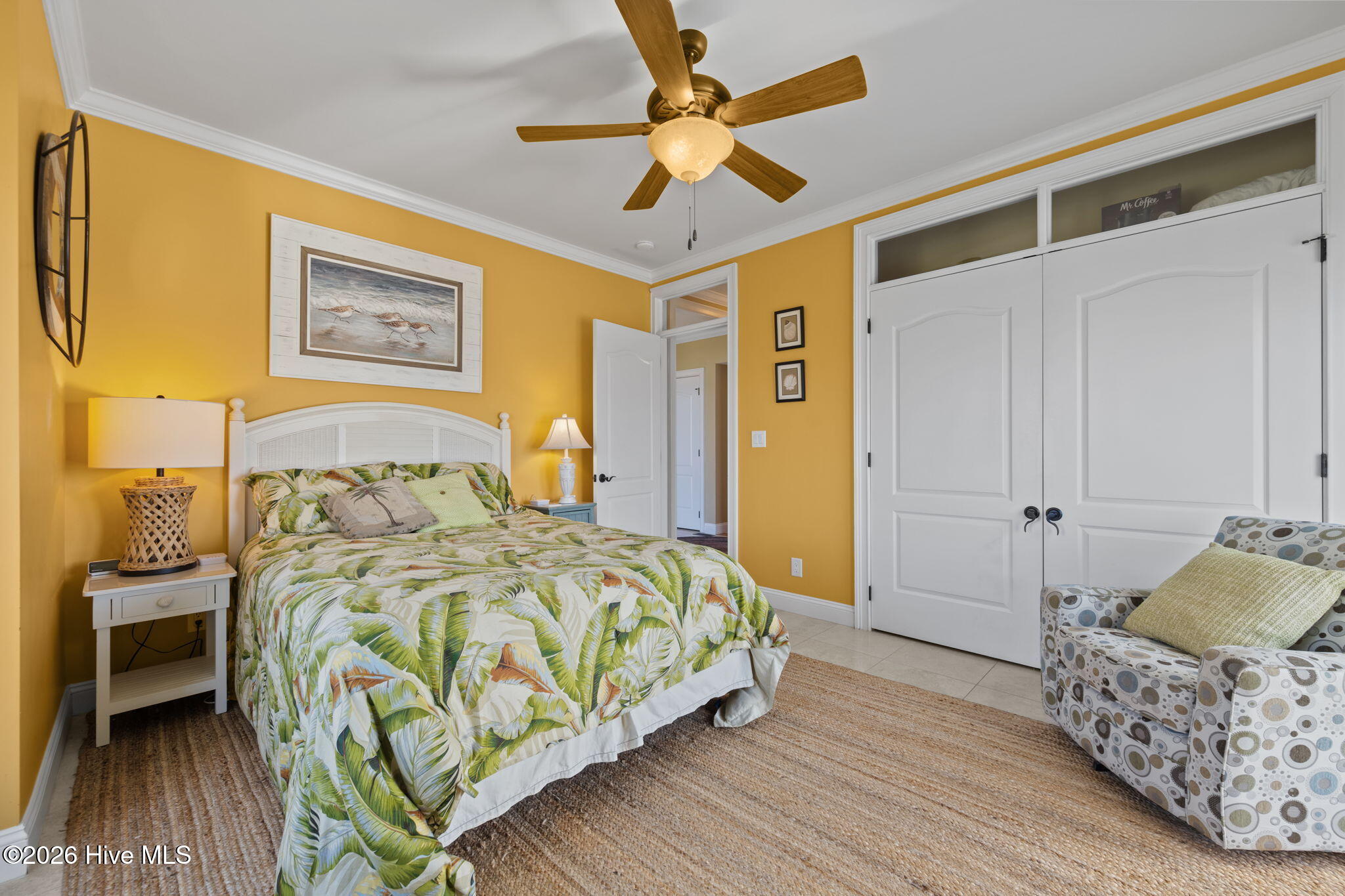 100568549 | Photo 24