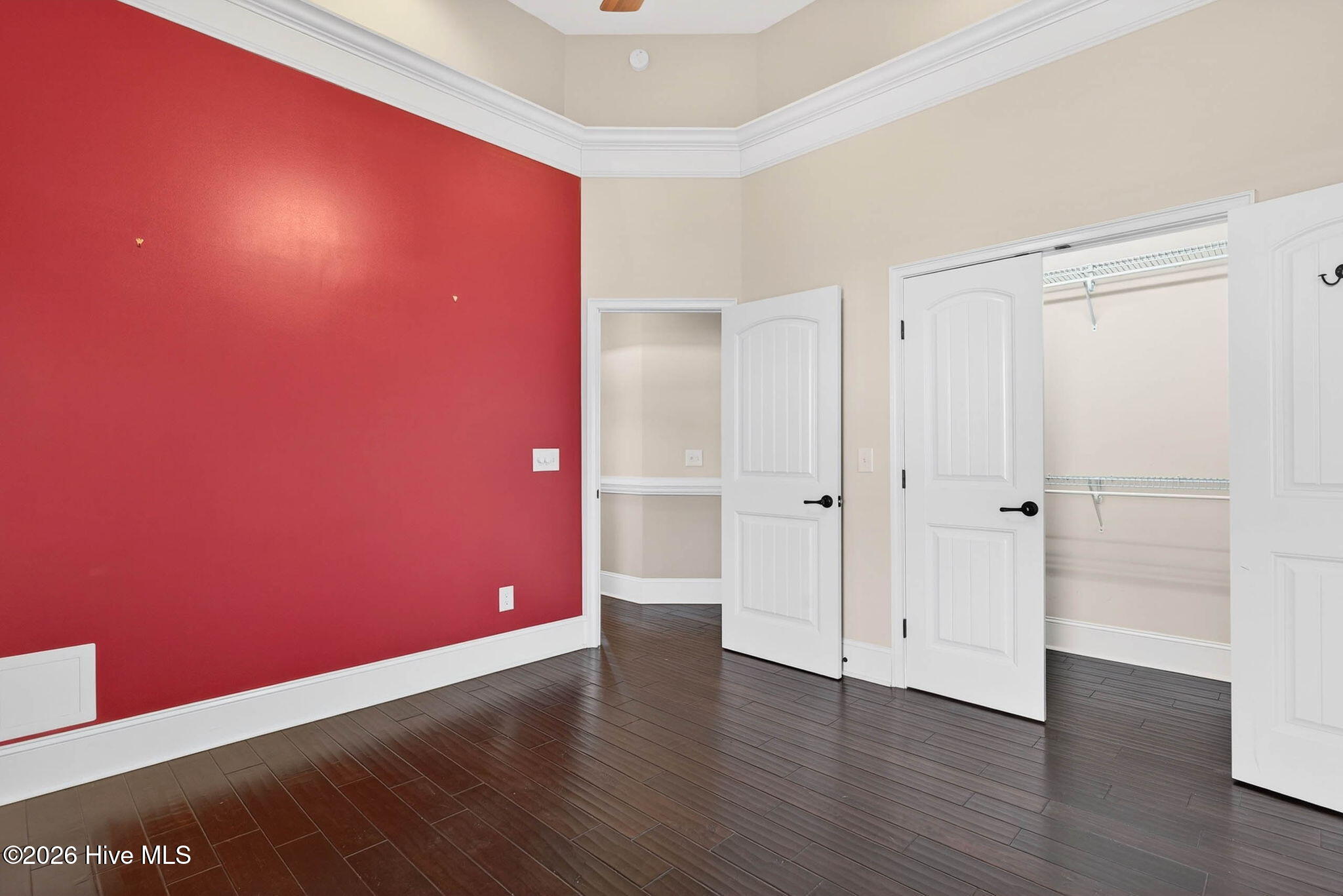 100560240 | Photo 29