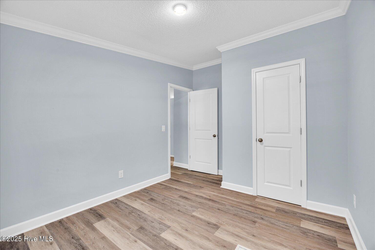 100512126 | Photo 21