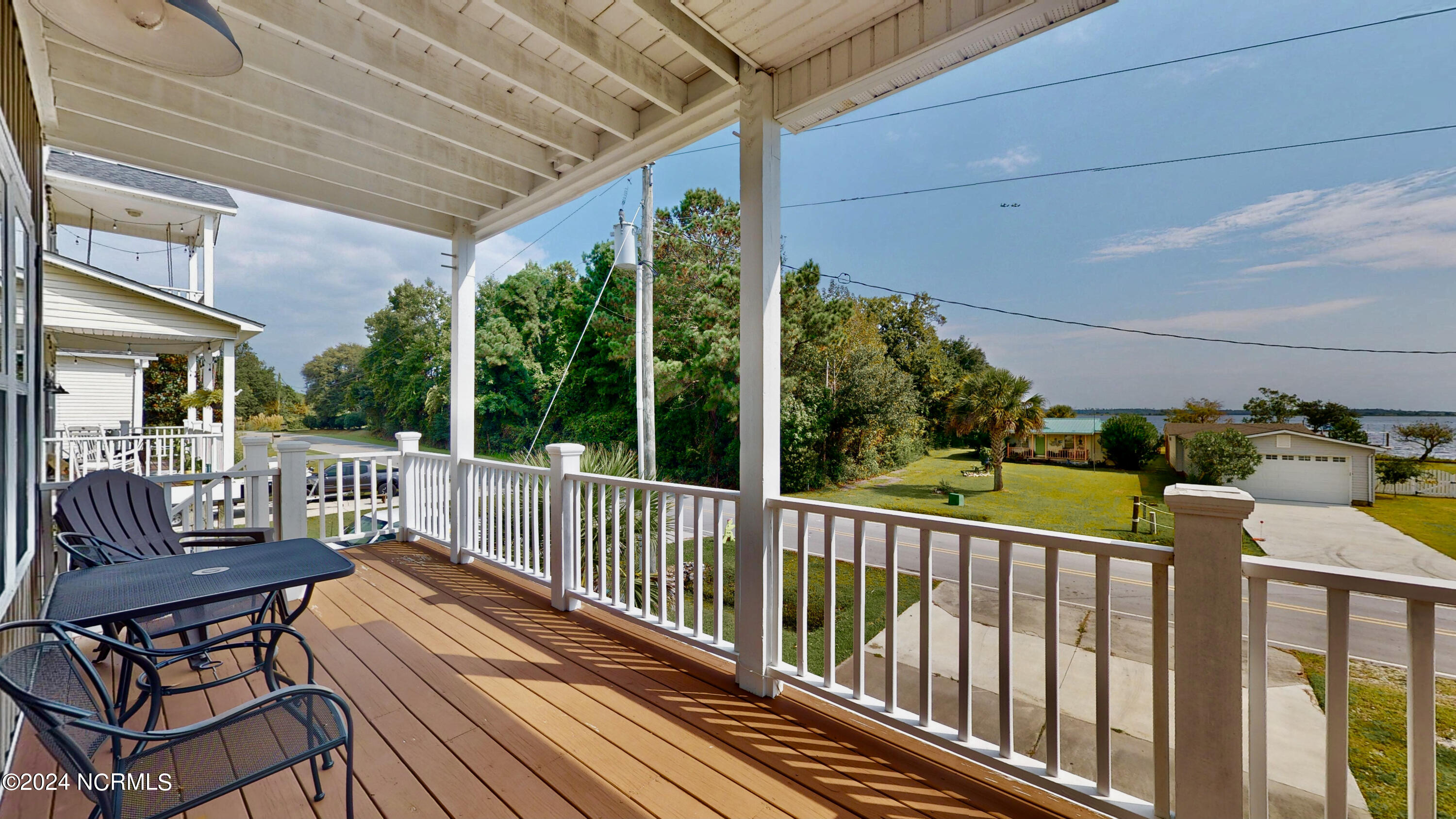 100469557 | Photo 13