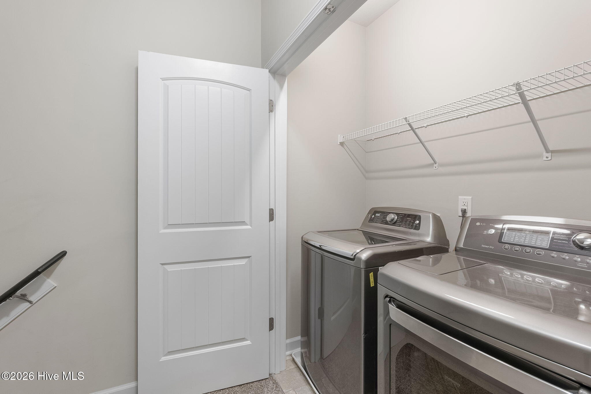 100558093 | Photo 27