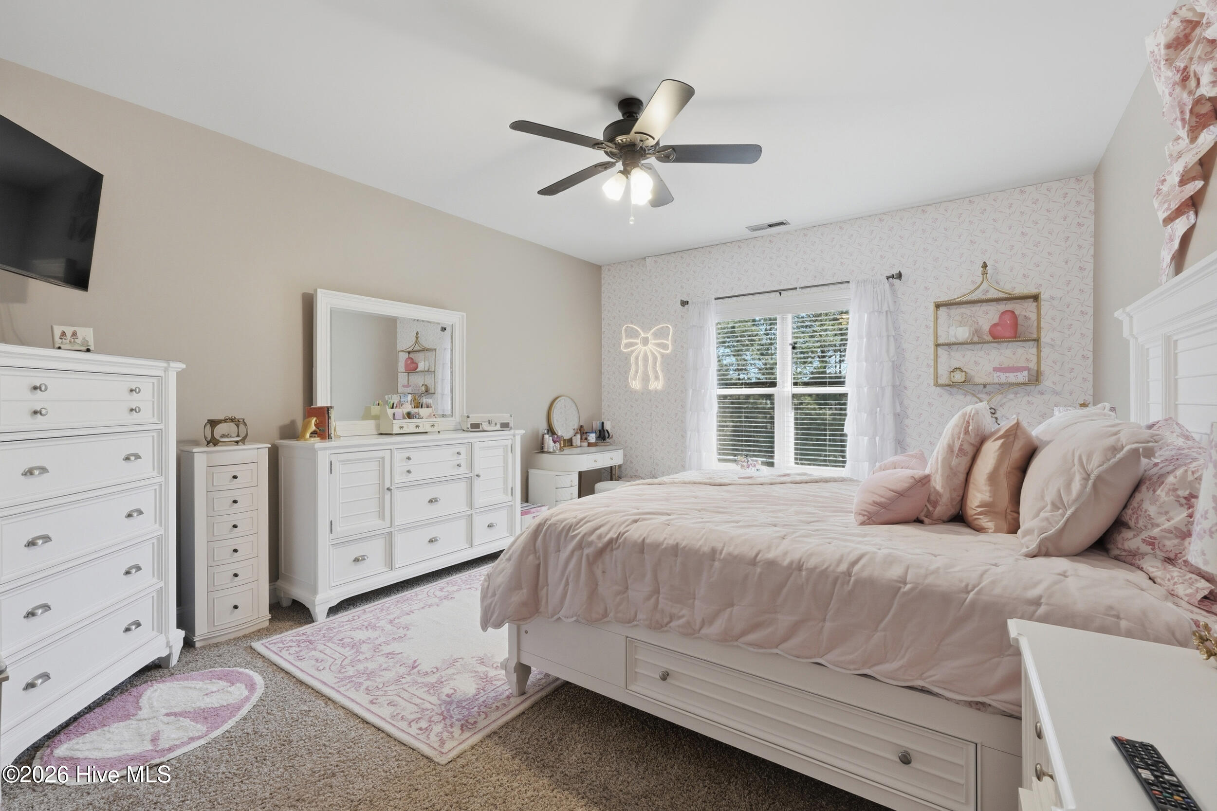 100551970 | Photo 54