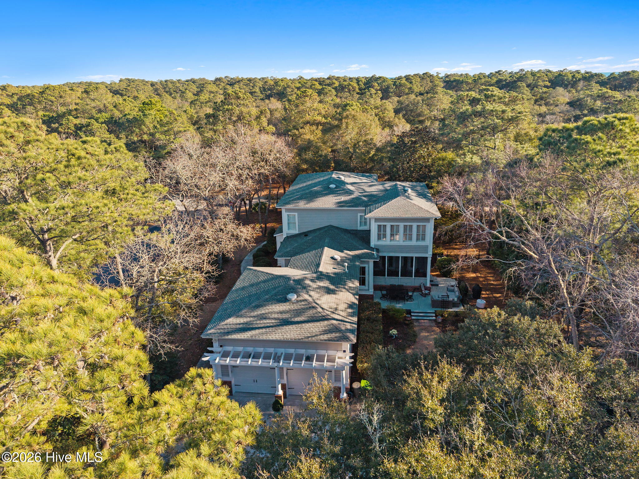 100549864 | Photo 55