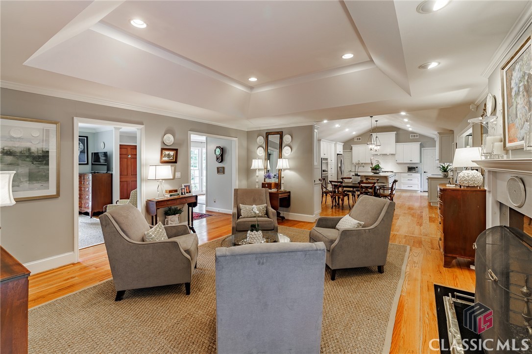 1060 Woodhollow Lane