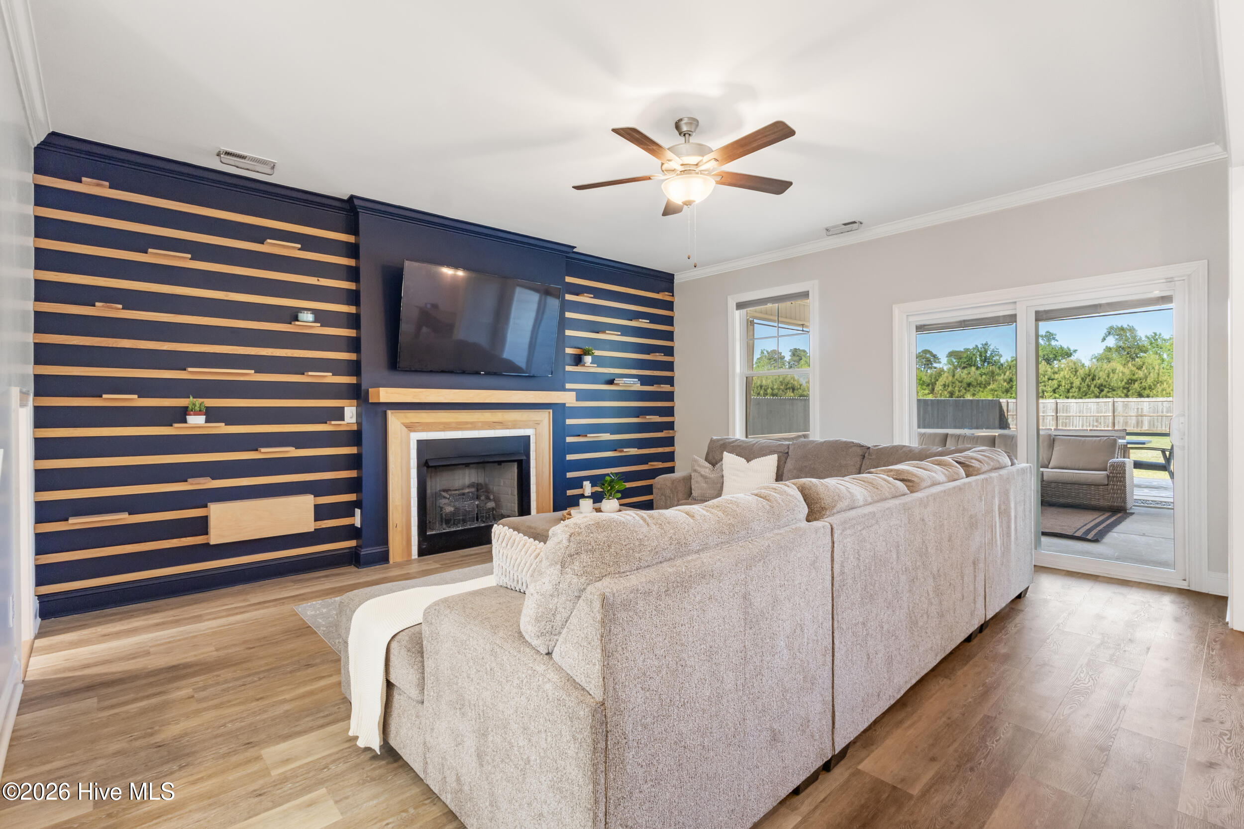 100569391 | Photo 10