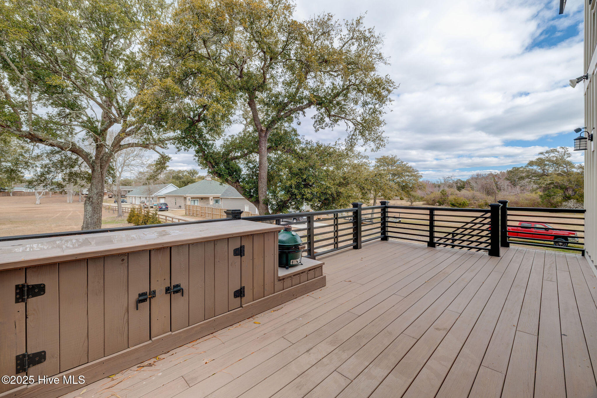 100556089 | Photo 60