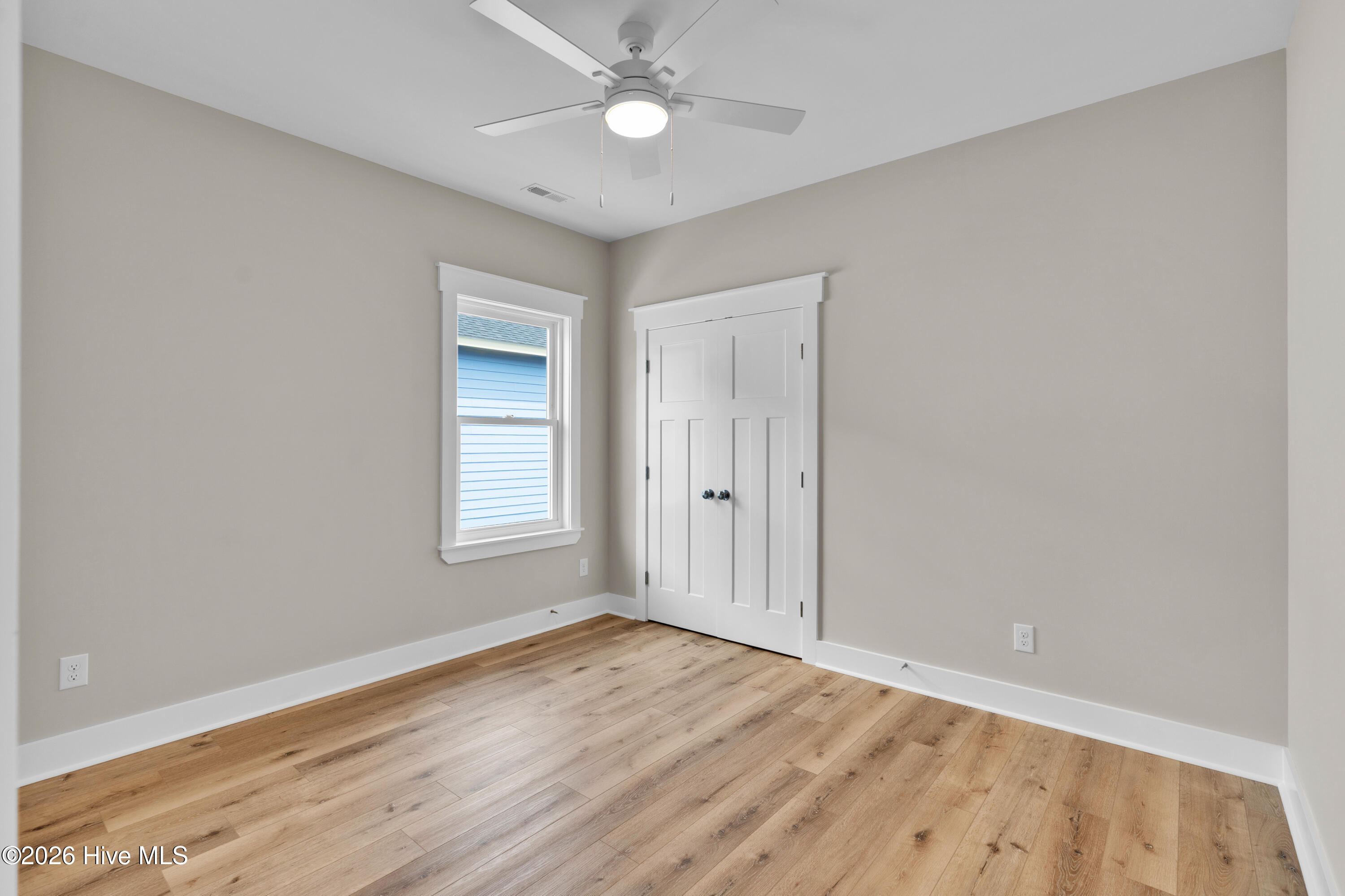 100564696 | Photo 25