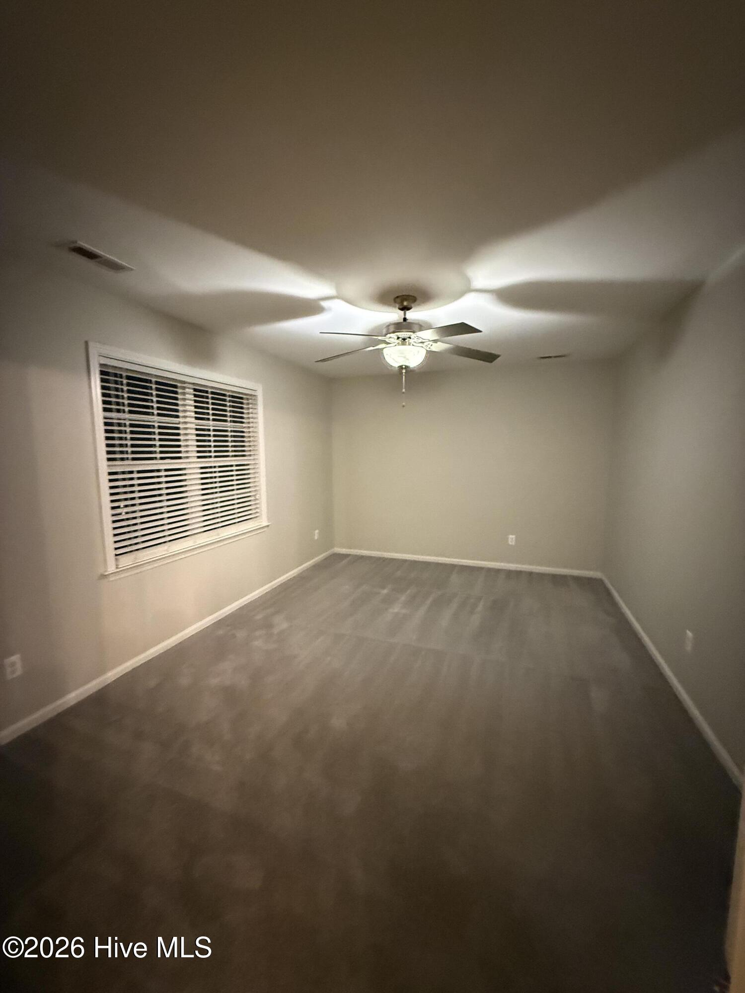 100546488 | Photo 13