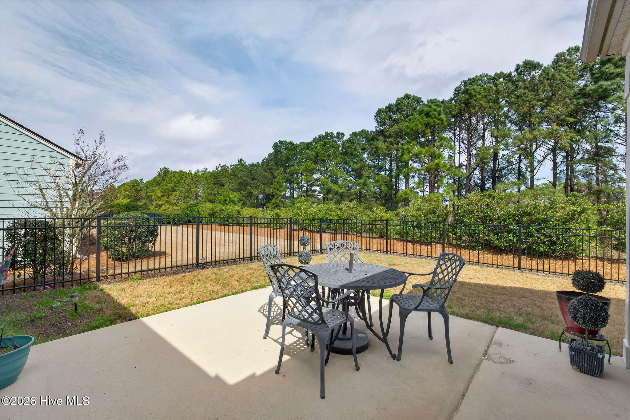 100560495 | Photo 32