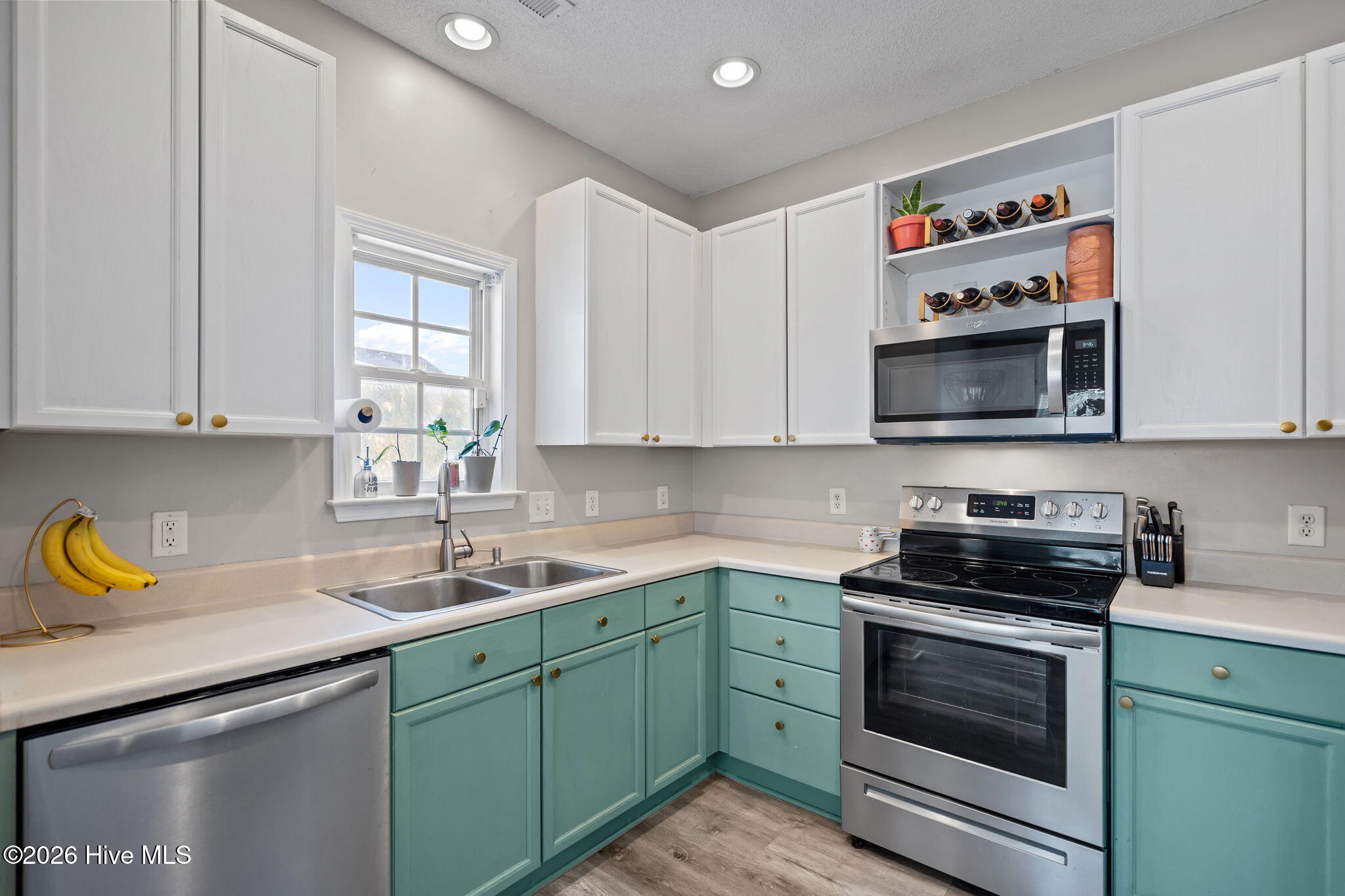 100552857 | Photo 15