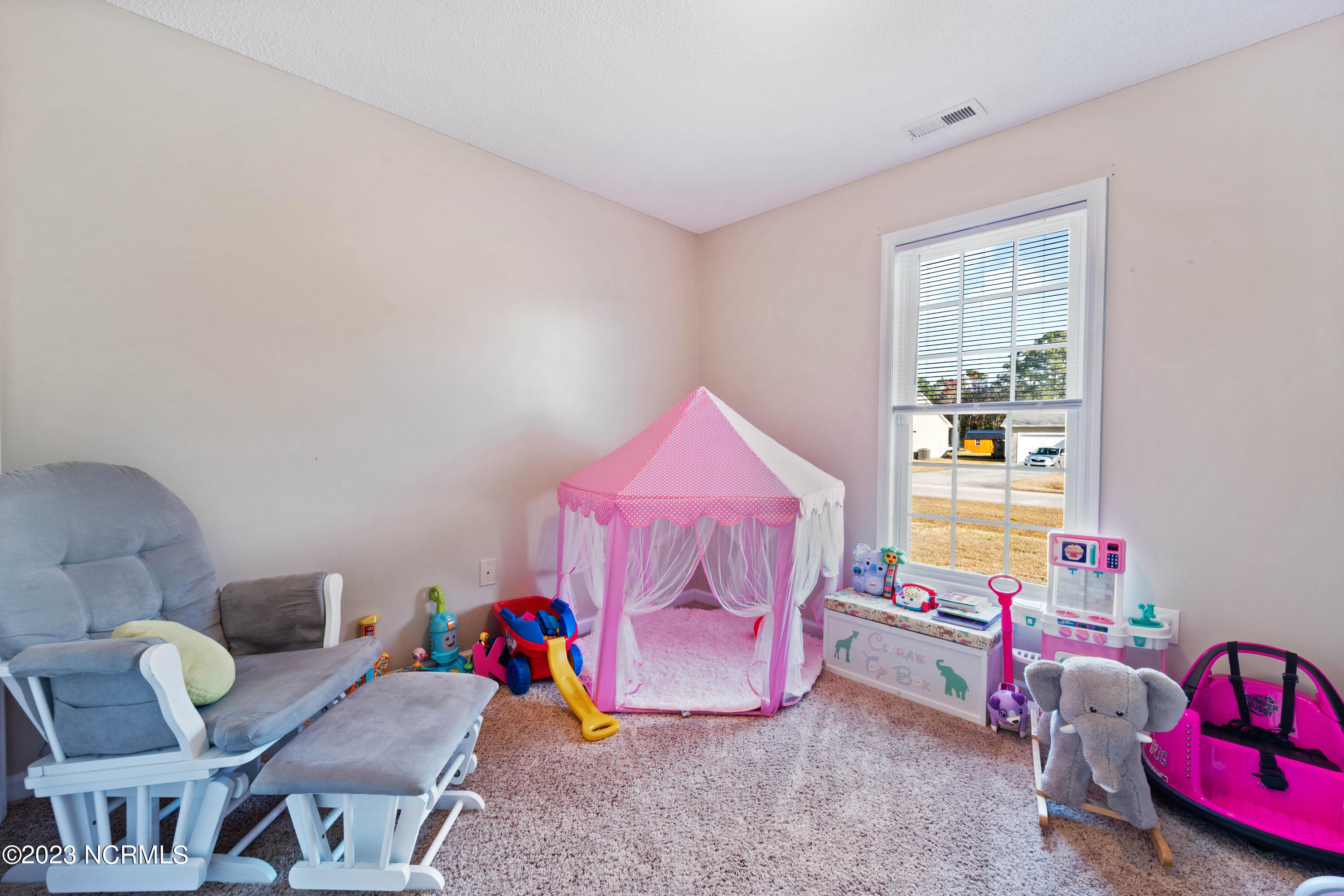 100543901 | Photo 15