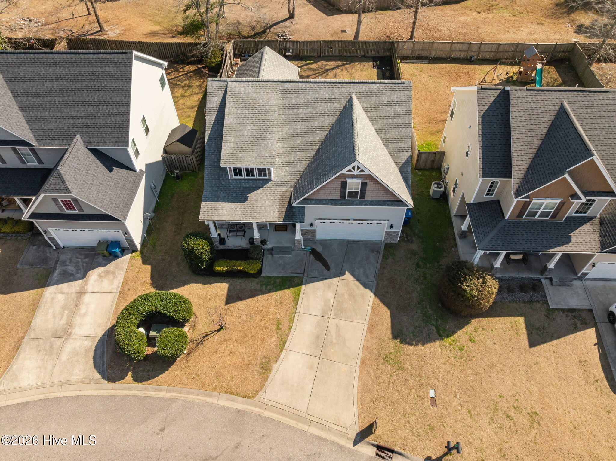 100552744 | Photo 46