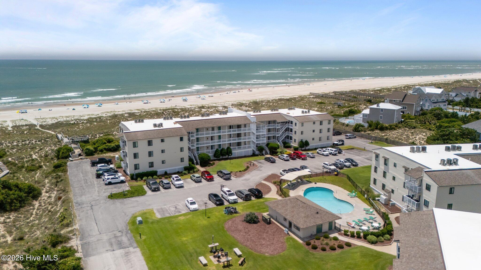 100551038 | Photo 32