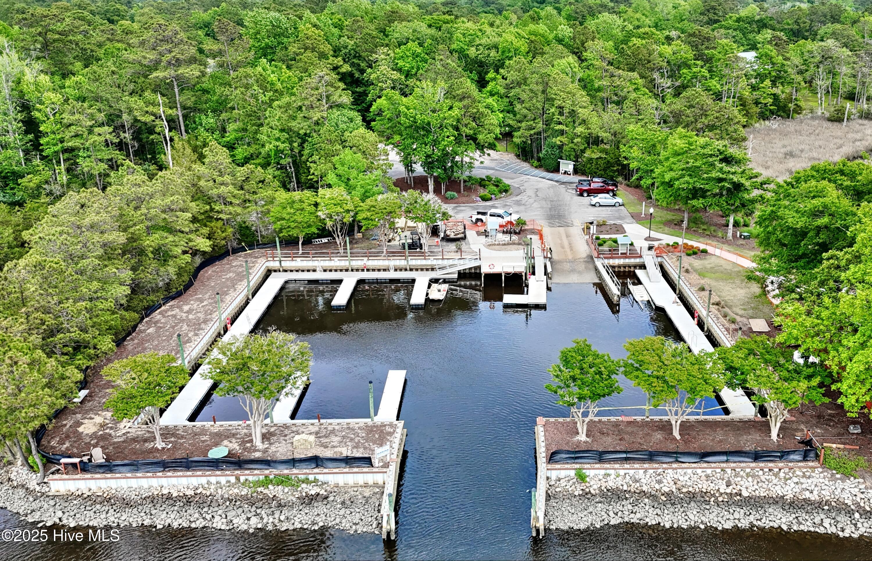 100538748 | Photo 55