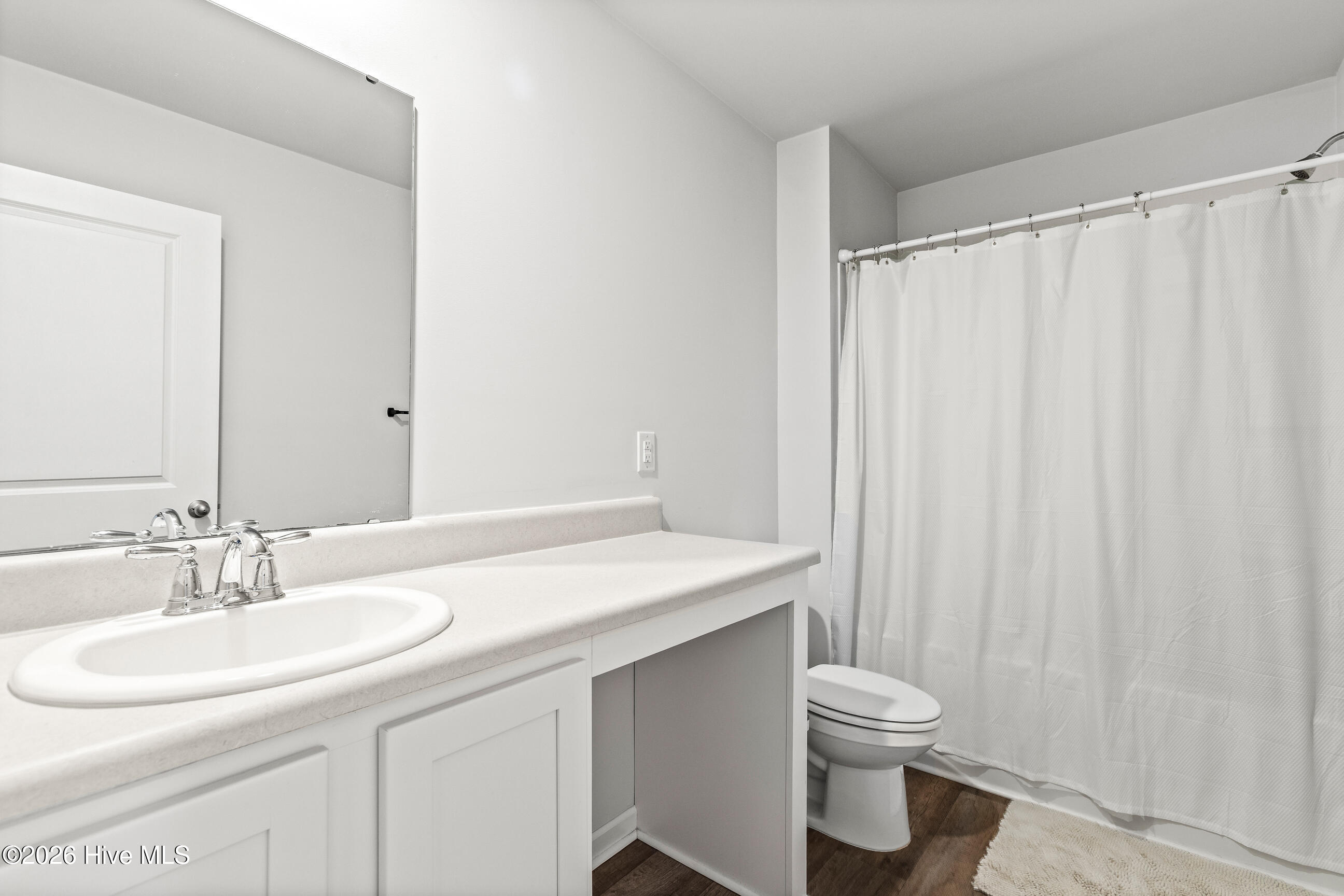 100549740 | Photo 30