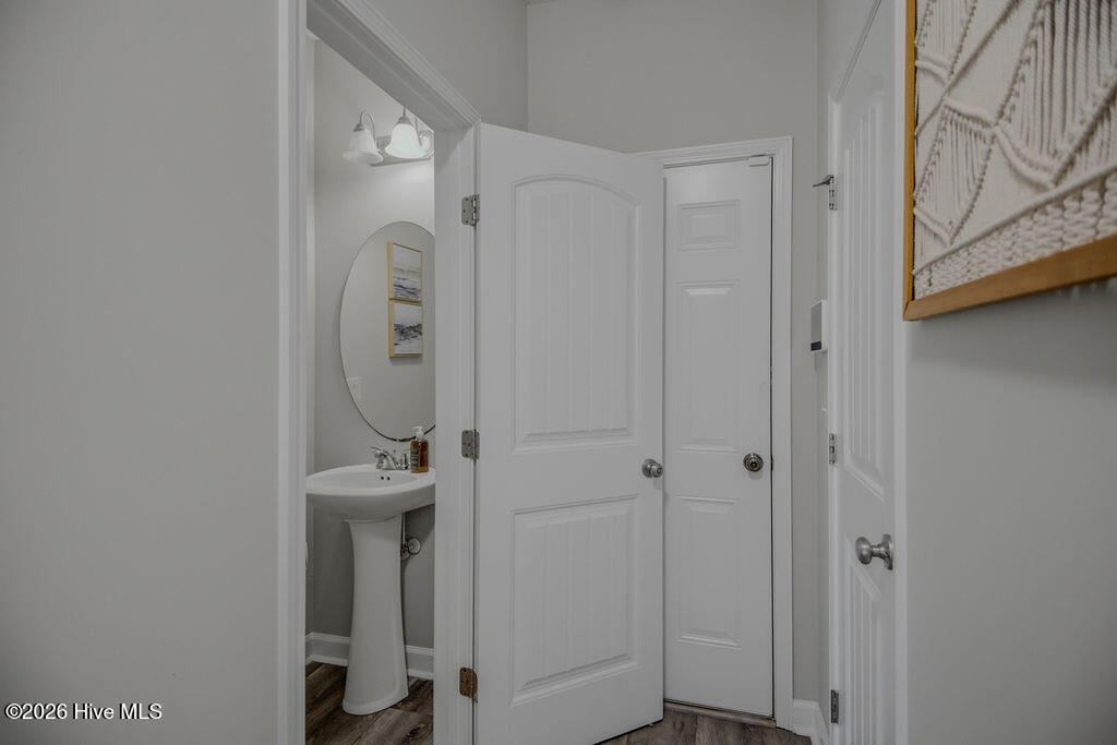 100568501 | Photo 14