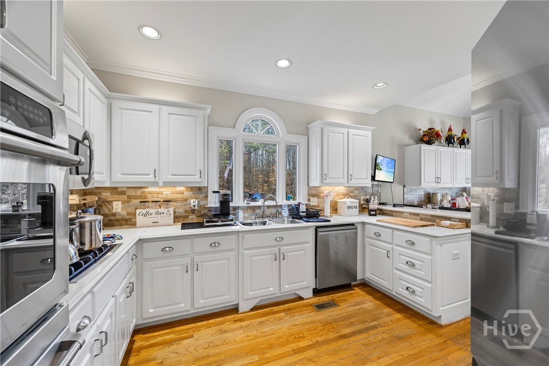 Undisclosed Address, Loganville, GA, 30052