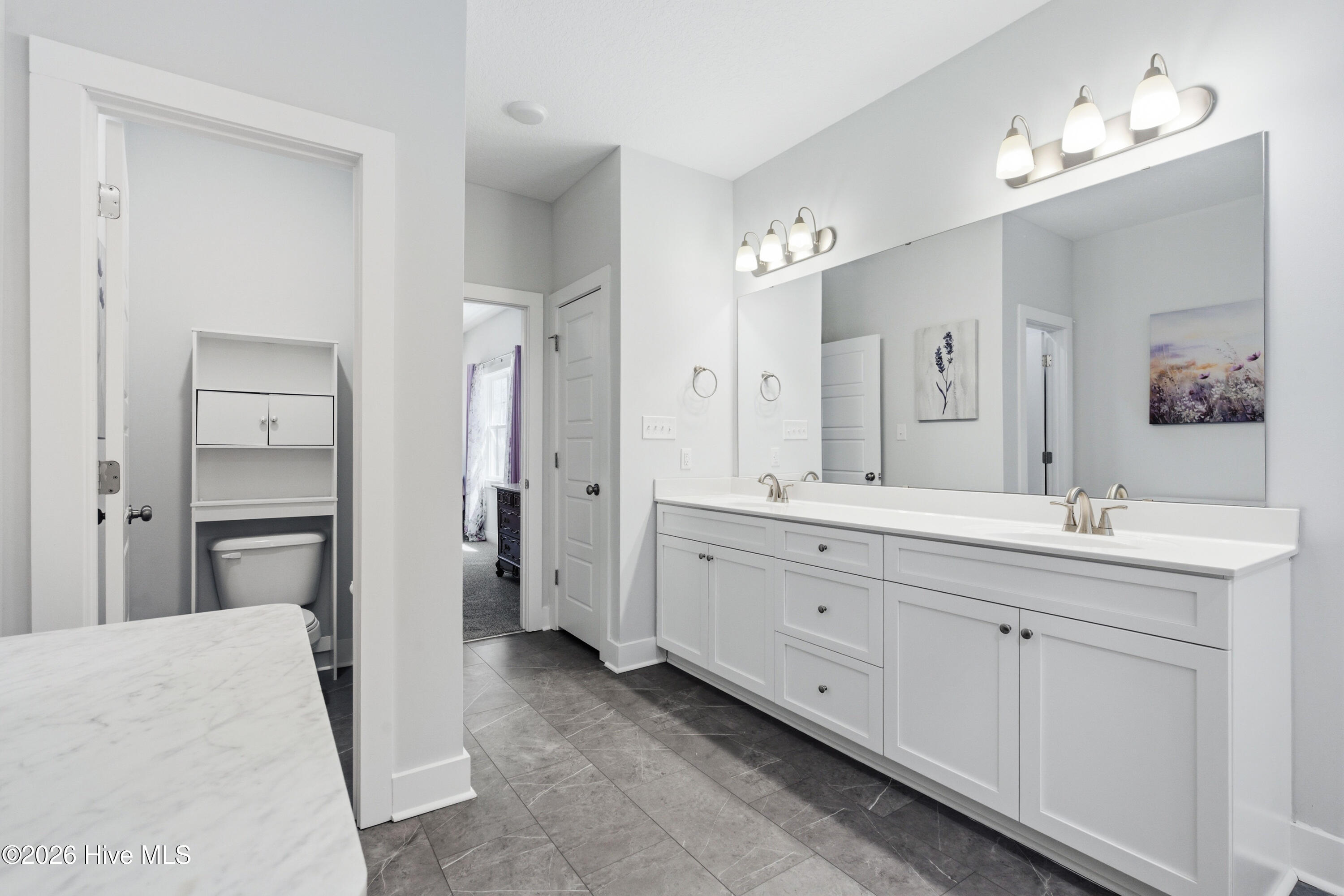 100563821 | Photo 31