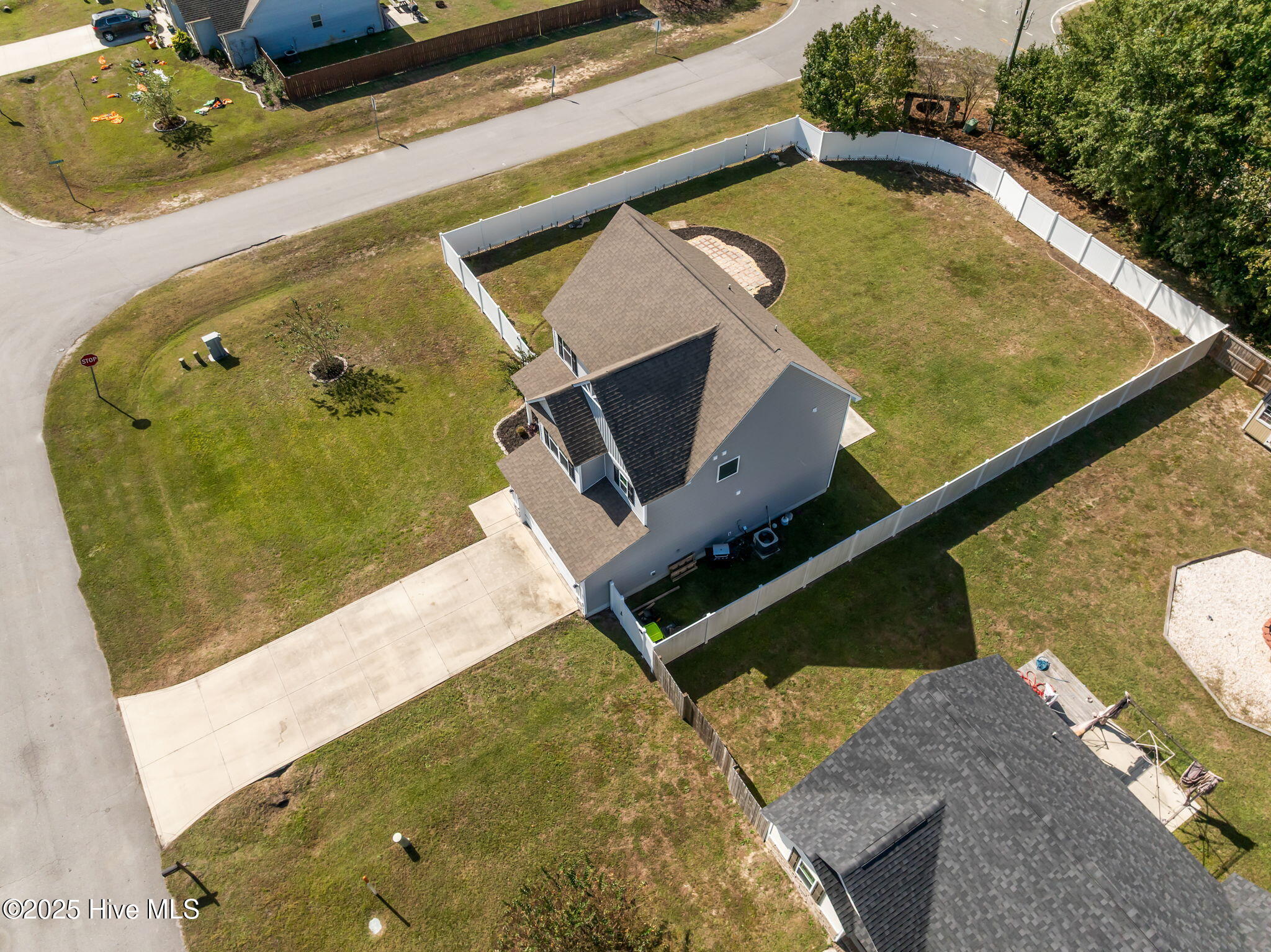 100534756 | Photo 41