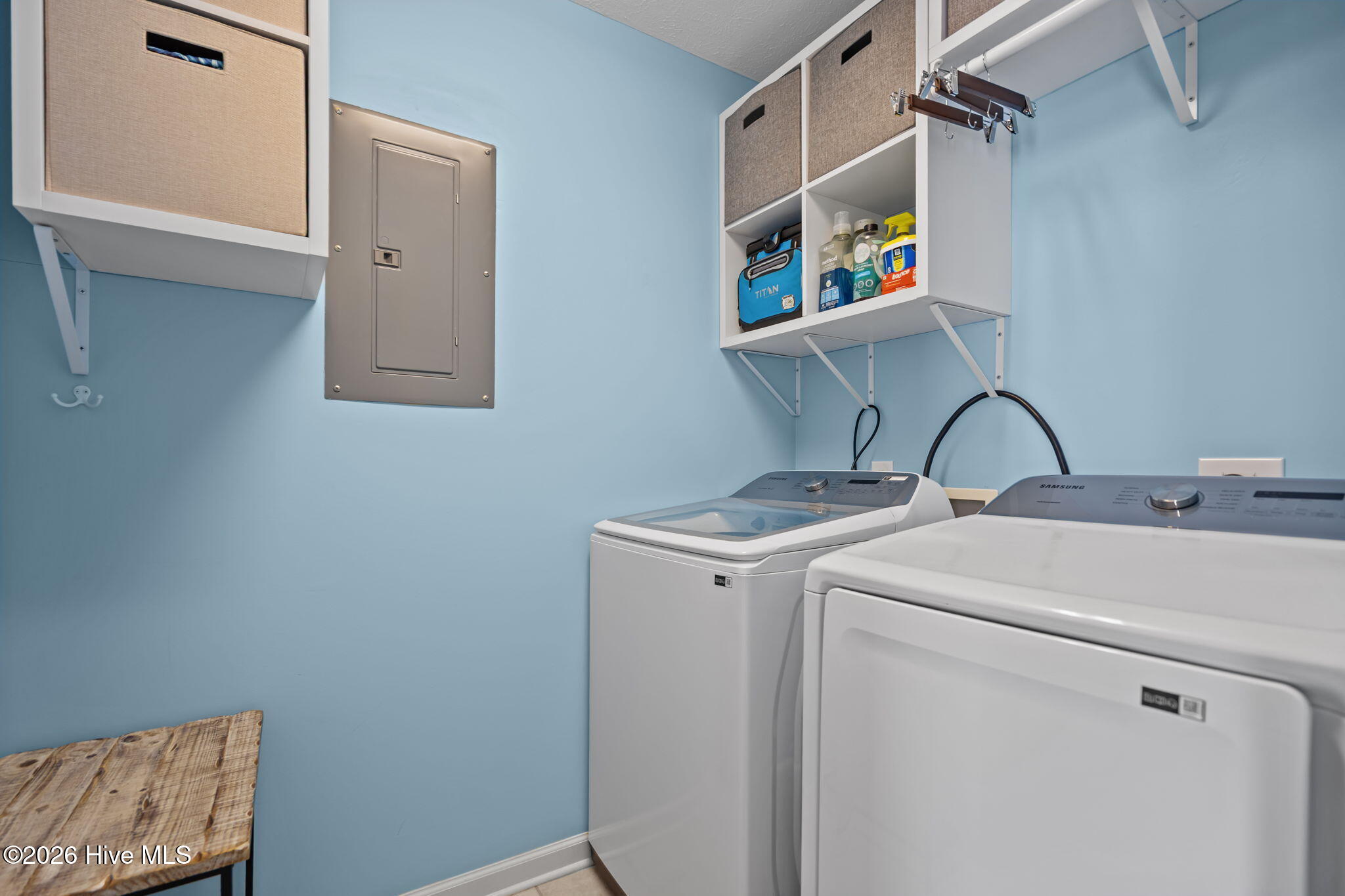 100564020 | Photo 25