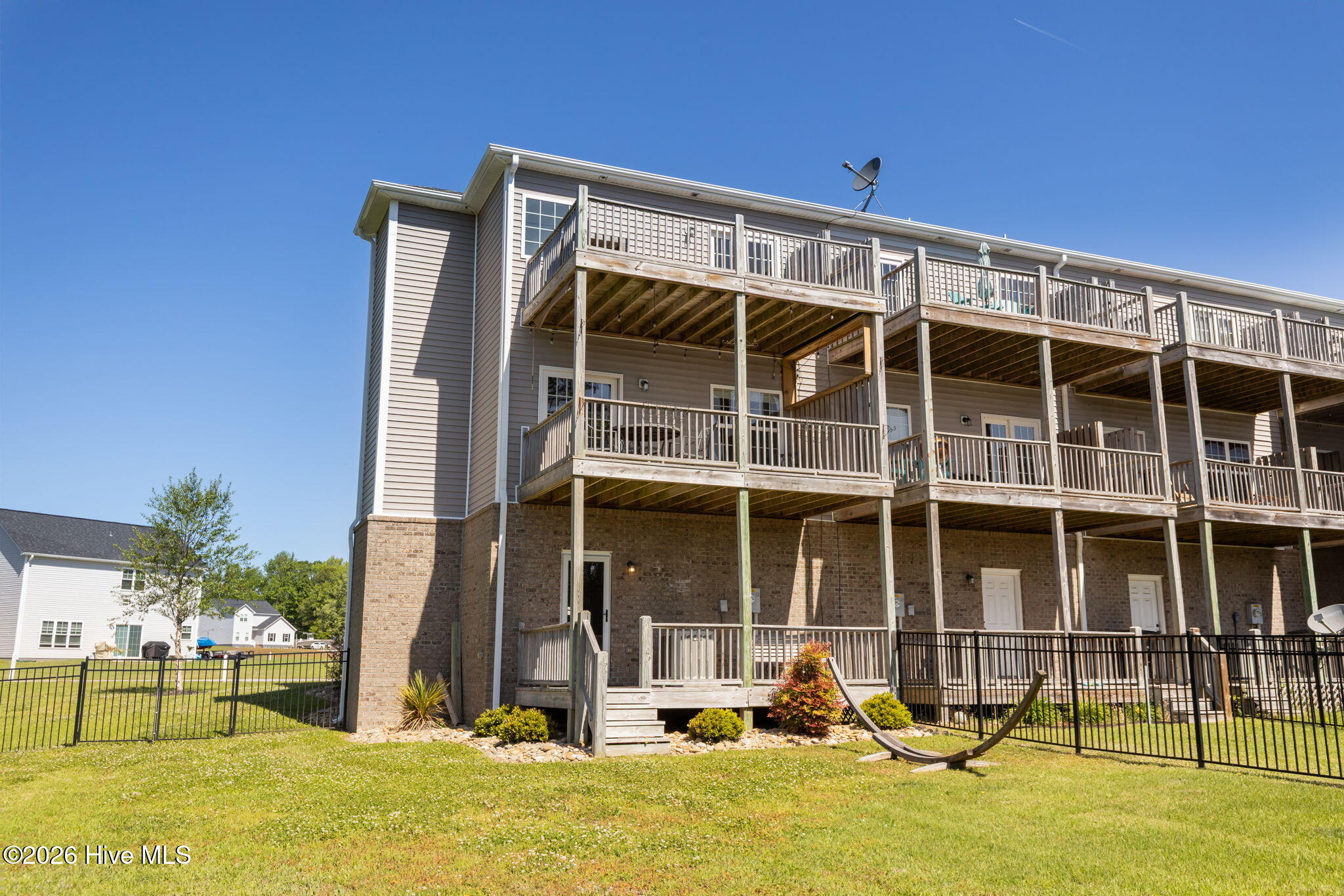 400 Garland Shores Drive,Hubert