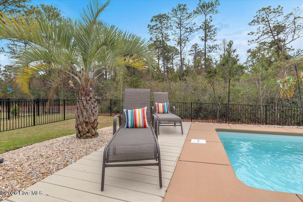 100560173 | Photo 67