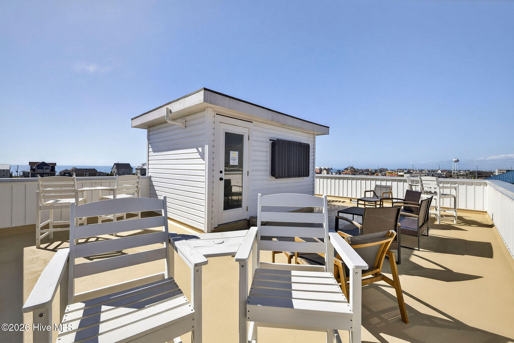 100565541 | Photo 66