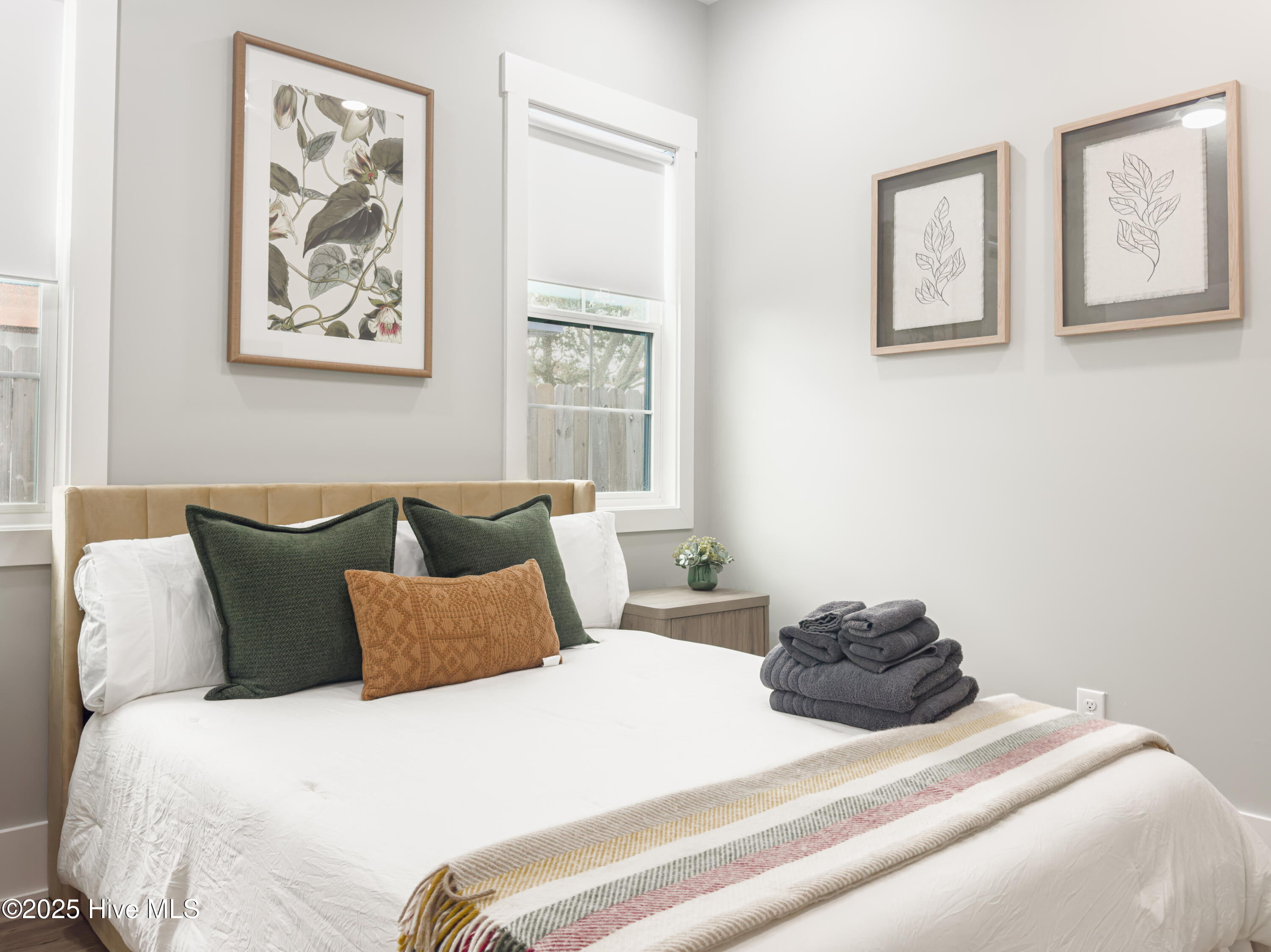 100537870 | Photo 12