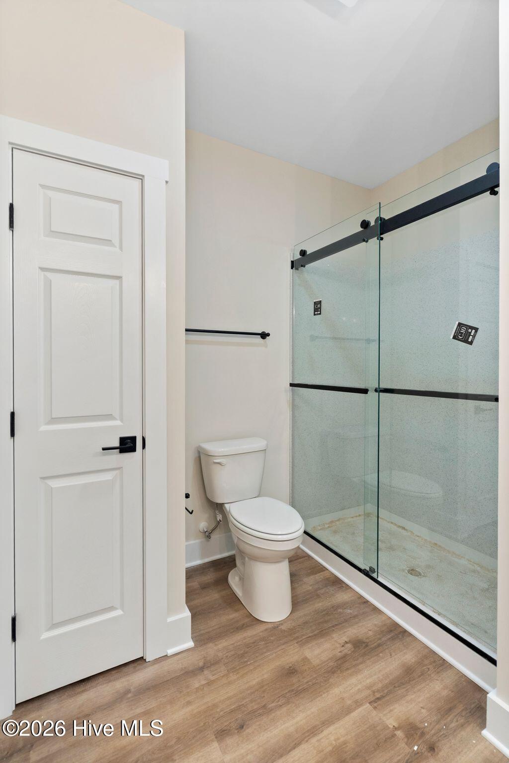 100558043 | Photo 62