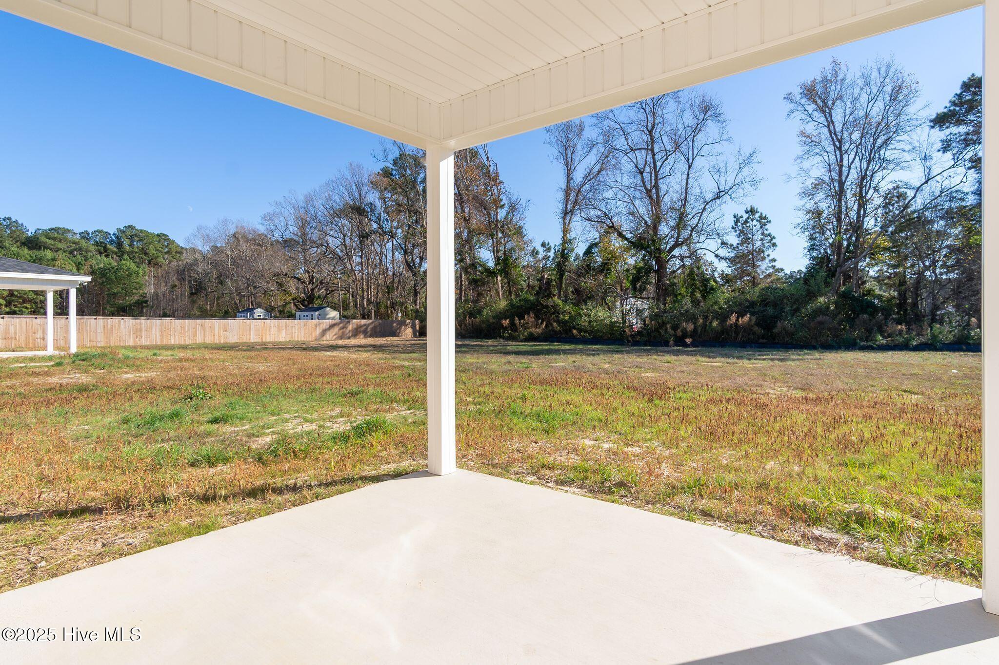 100531004 | Photo 50