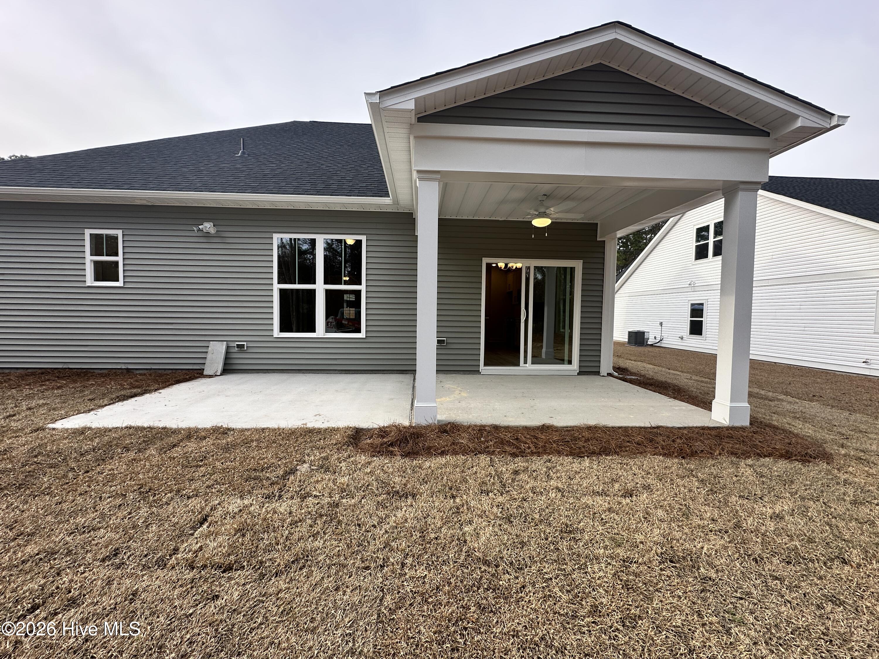 100547627 | Photo 14